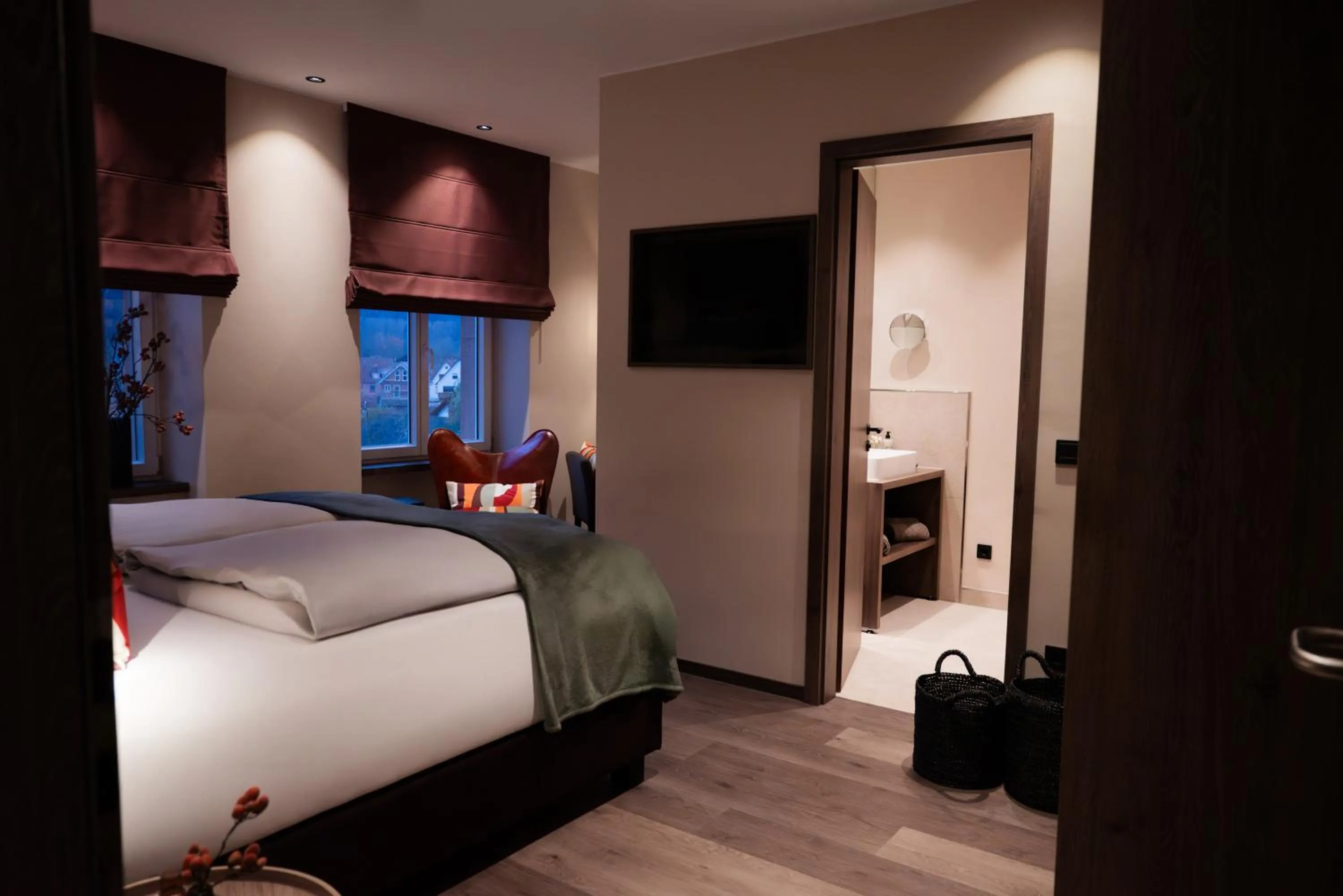 Photo of the whole room, Bed in Landgasthaus & Hotel zur Krone