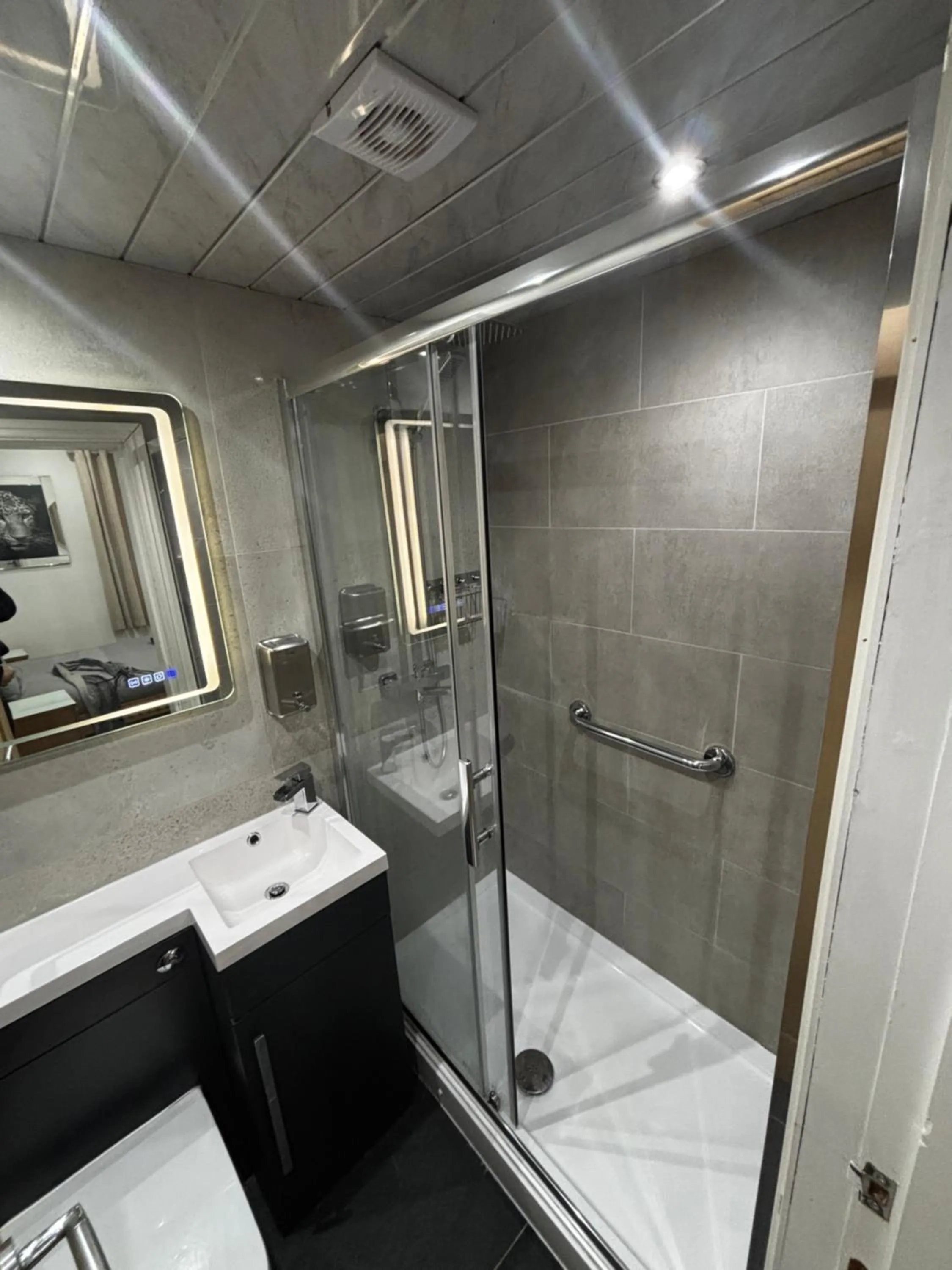 Shower in Hendham House