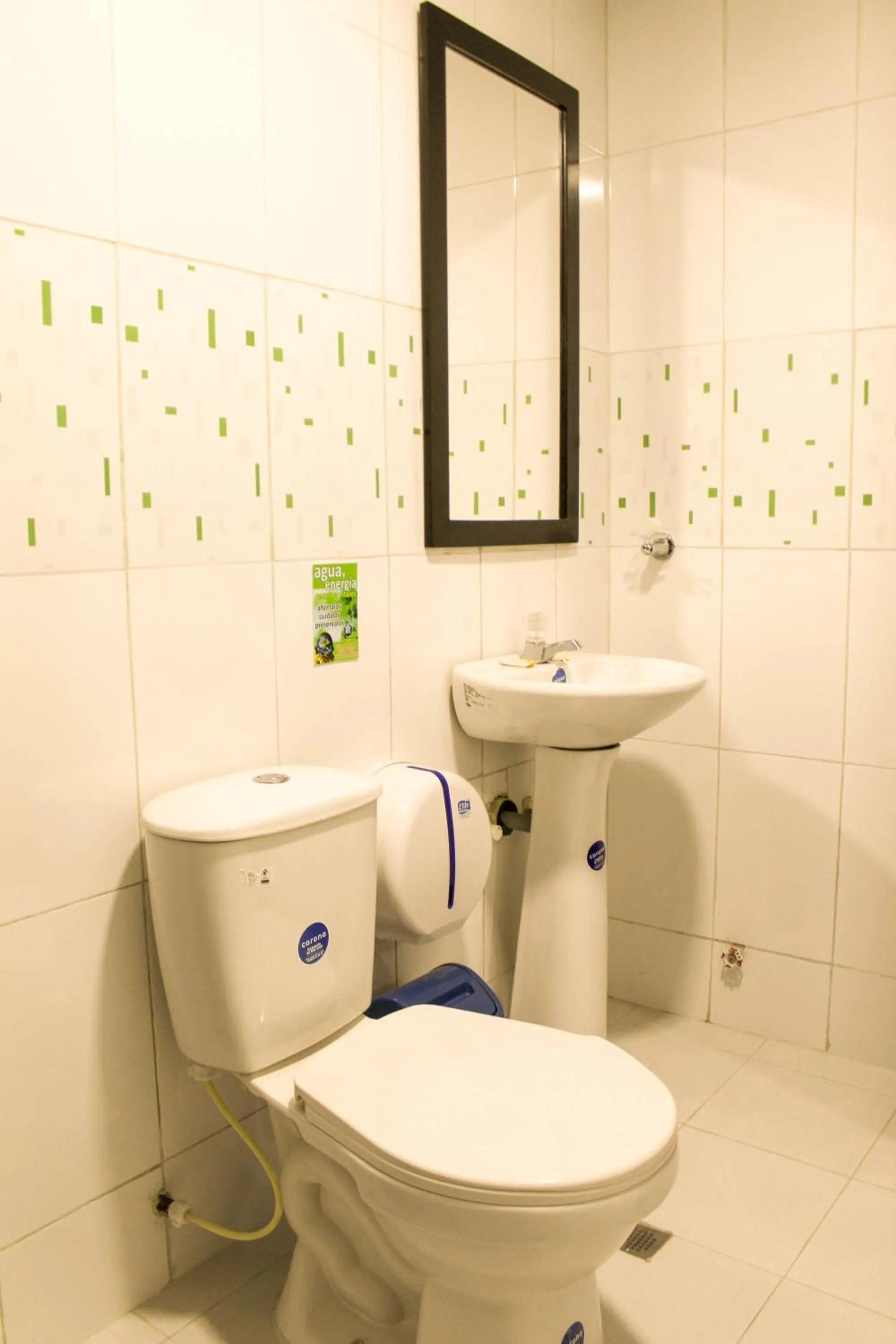 Bathroom in Hotel Brisas De Calima