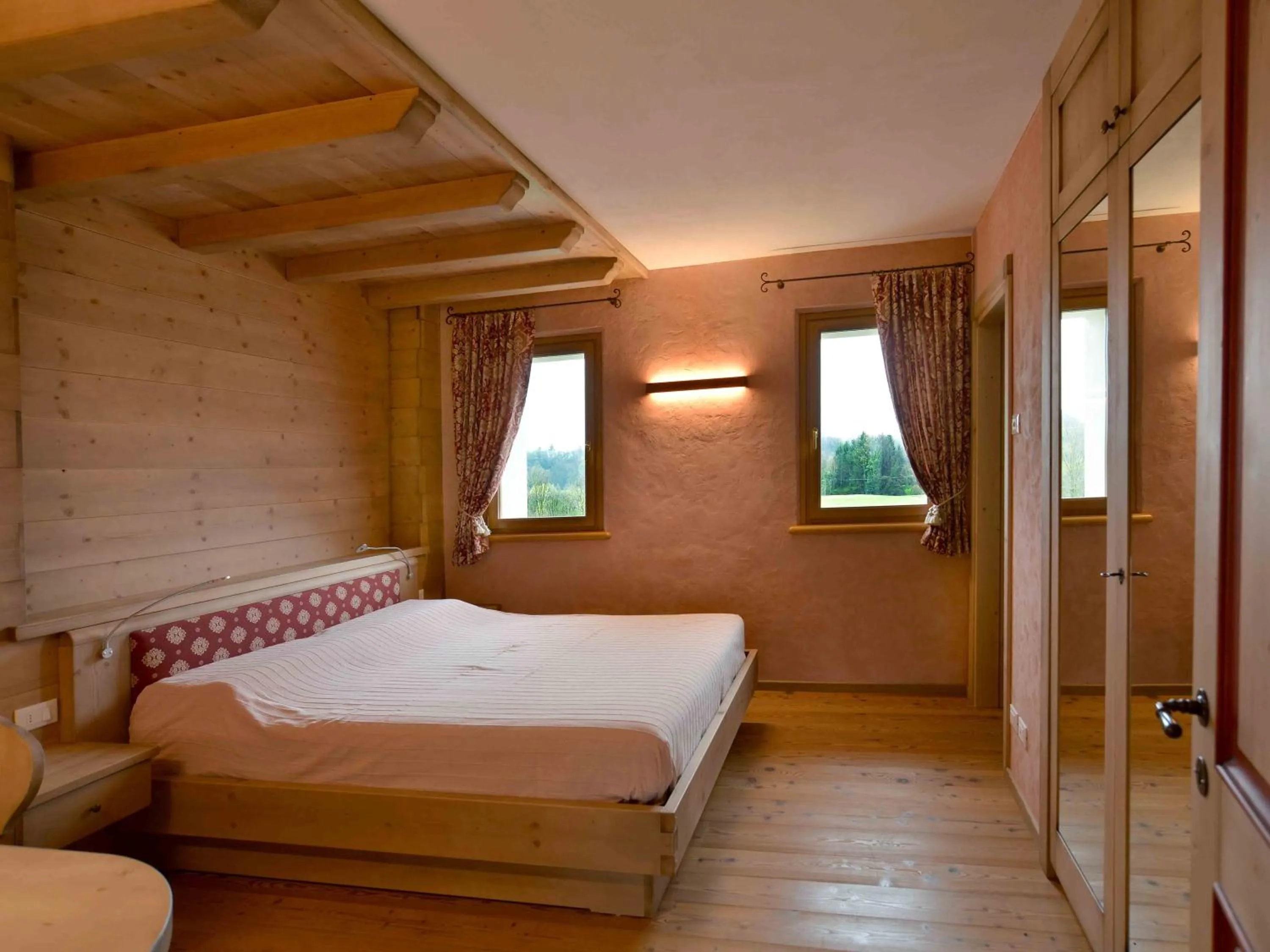 Photo of the whole room, Bed in Antico fienile