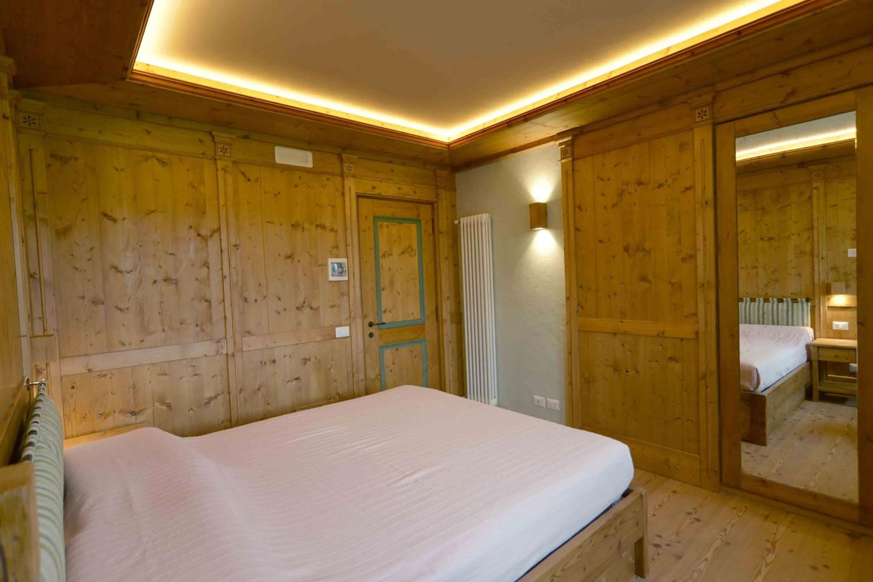 Photo of the whole room, Bed in Antico fienile