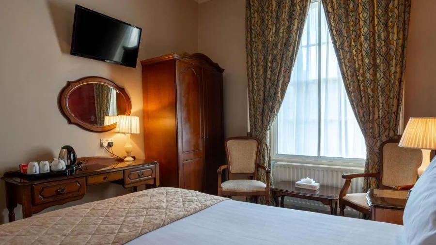 Bedroom, Bed in Harrington Hall