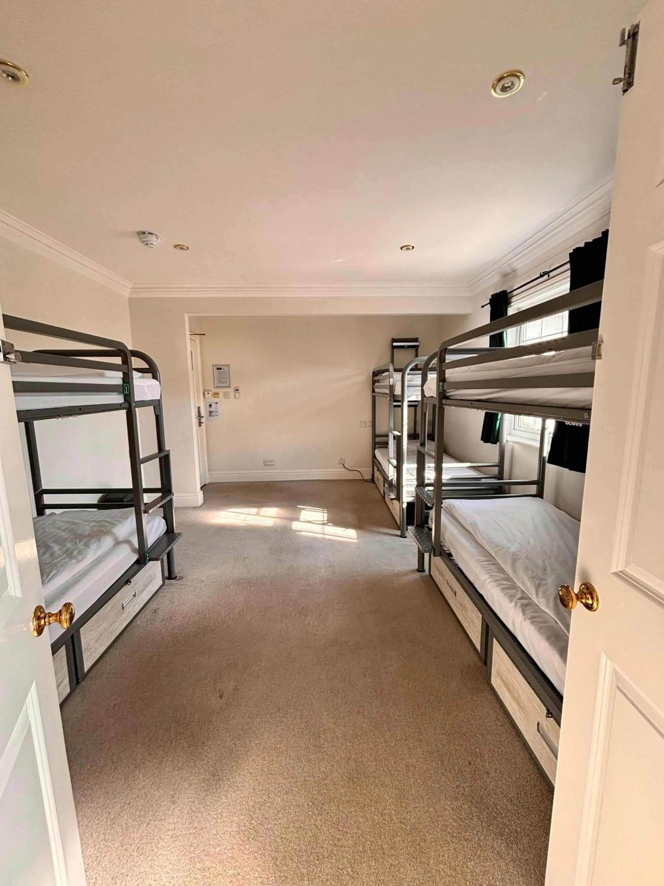 bunk bed, Bed in The Dawson Hostel - DUBLIN