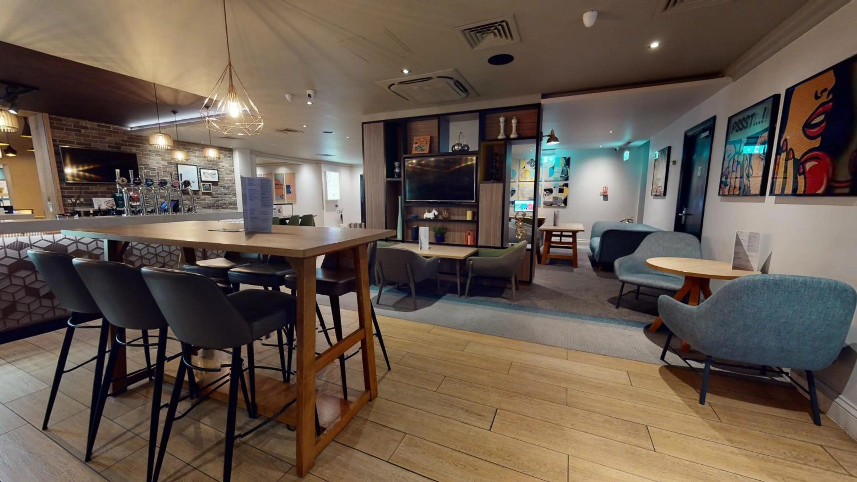 Property building in Holiday Inn Brentwood by IHG