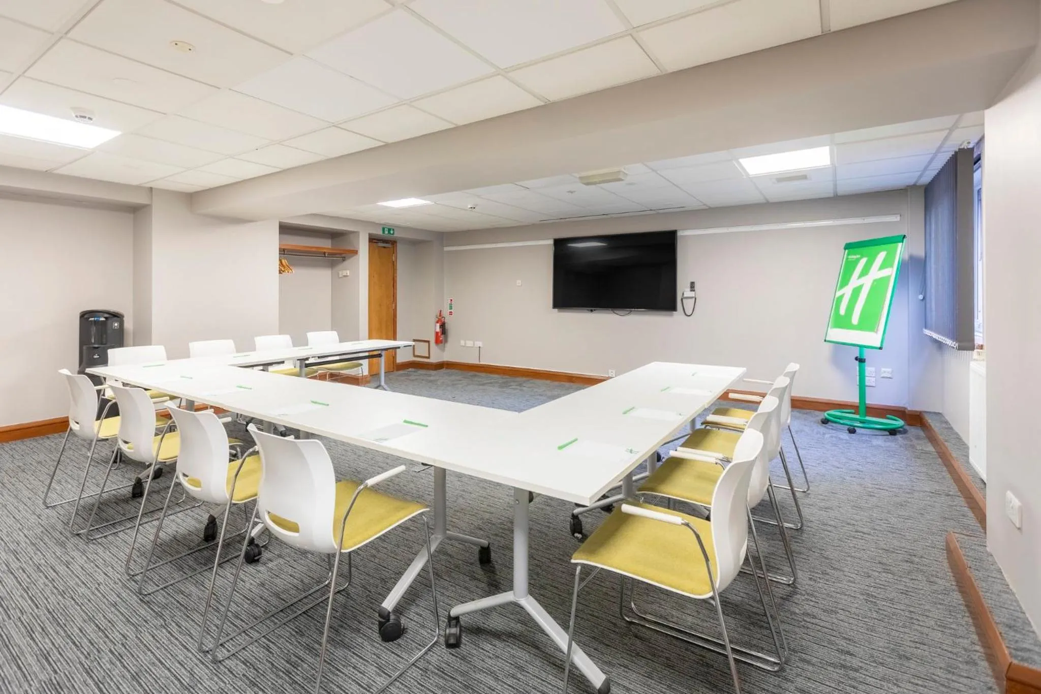 Meeting/conference room in Holiday Inn Brentwood by IHG