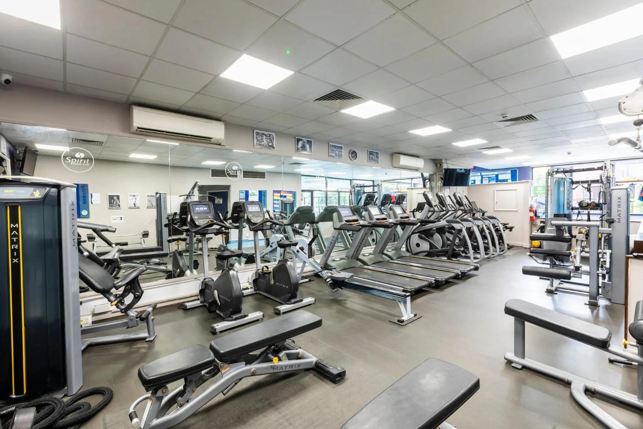 Fitness centre/facilities in Holiday Inn Brentwood by IHG
