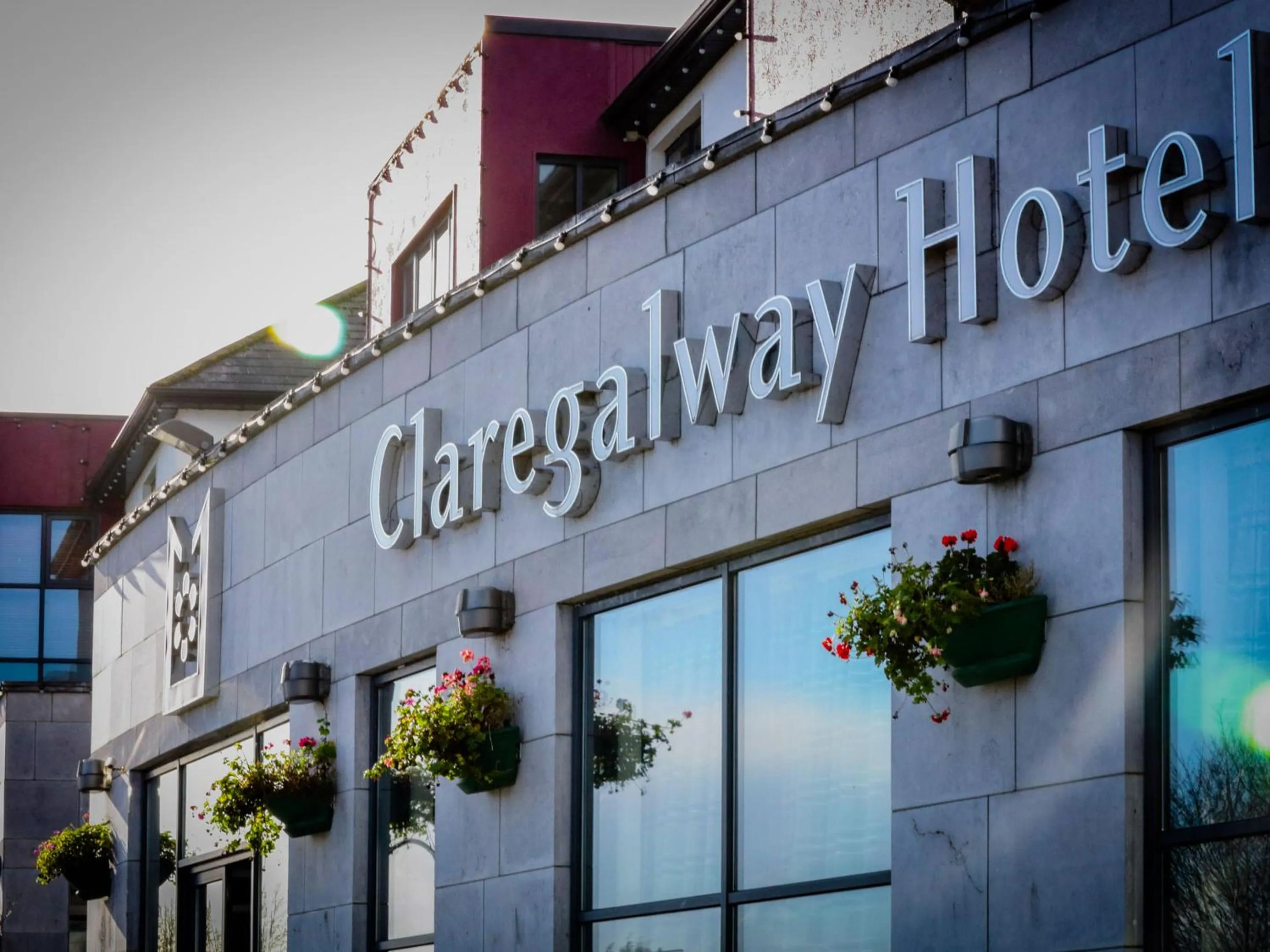 Facade/entrance in Claregalway Hotel