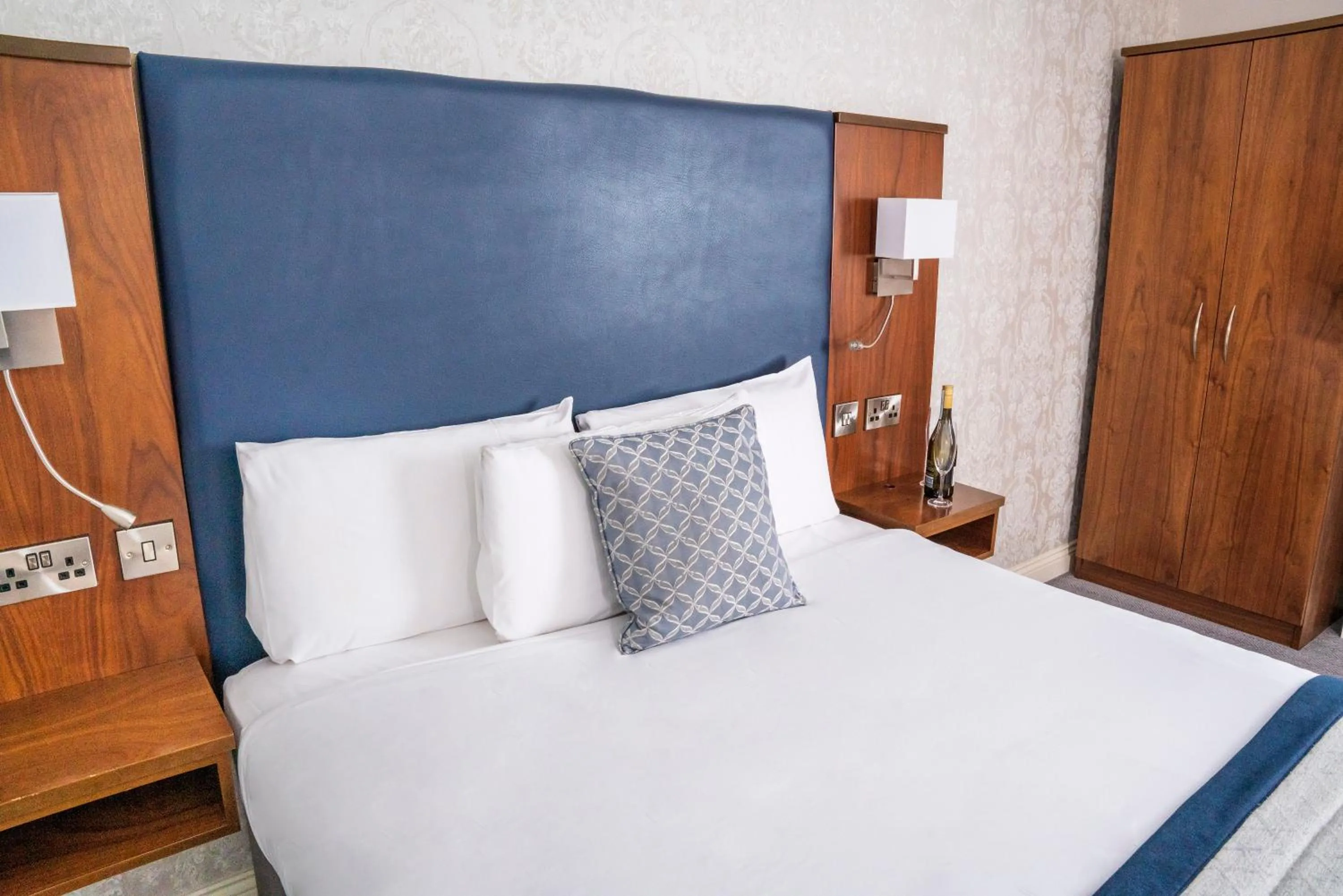 Bed in The Western Hotel