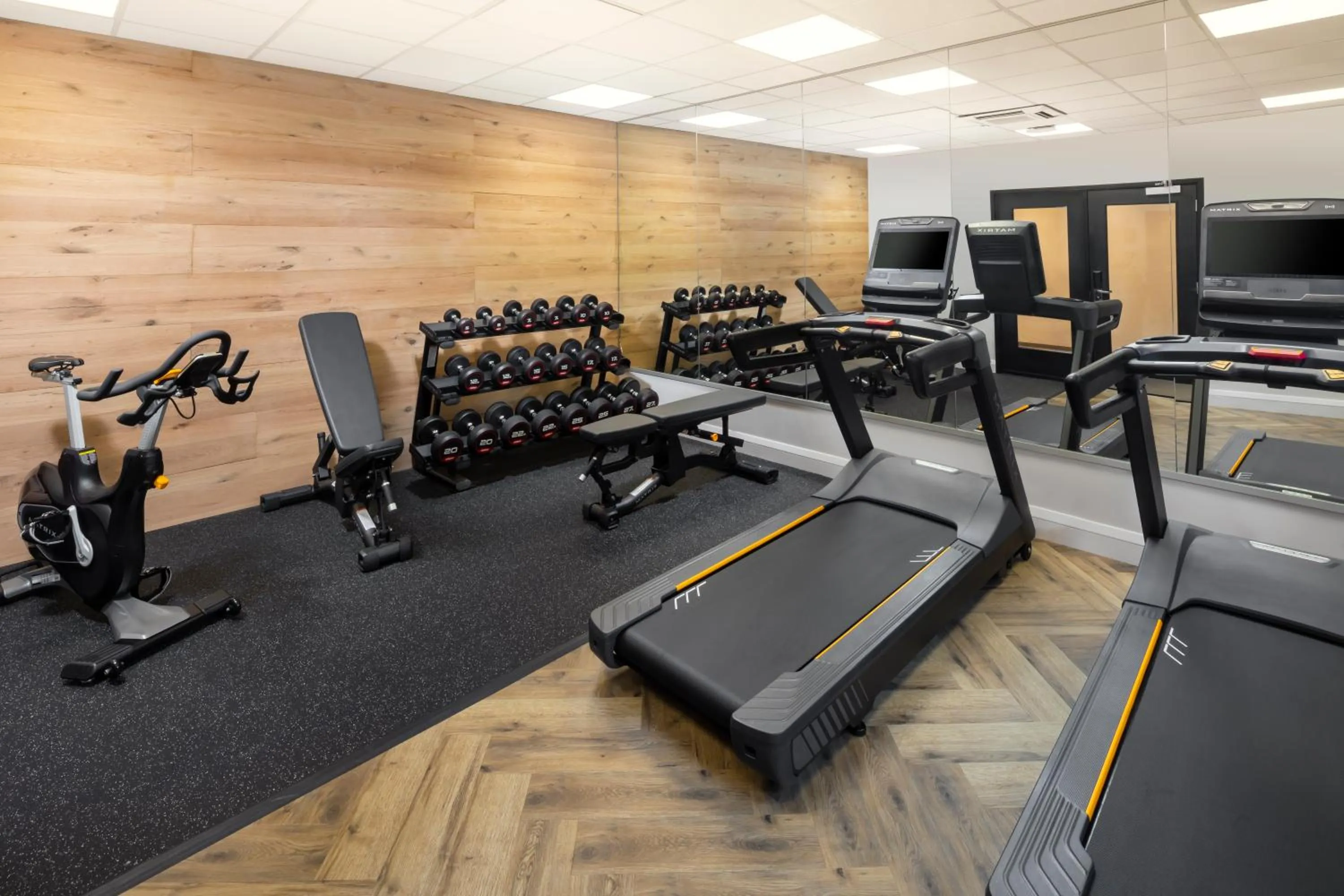 Fitness centre/facilities in Holiday Inn London - Gatwick Airport by IHG