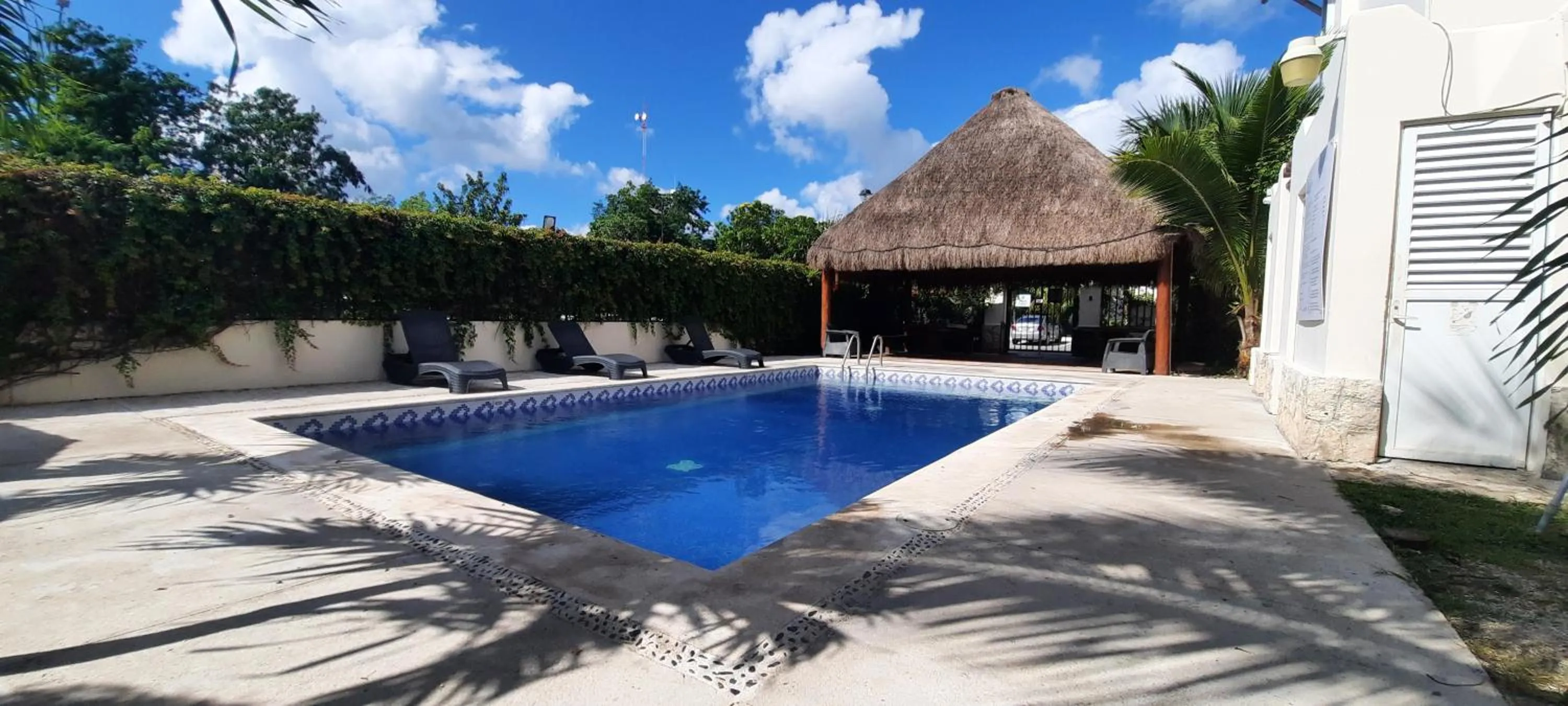 Swimming pool in Apartamento En Fraccionamiento Privado 6 Personas, 5 Camas, Piscina cerca de la Playa