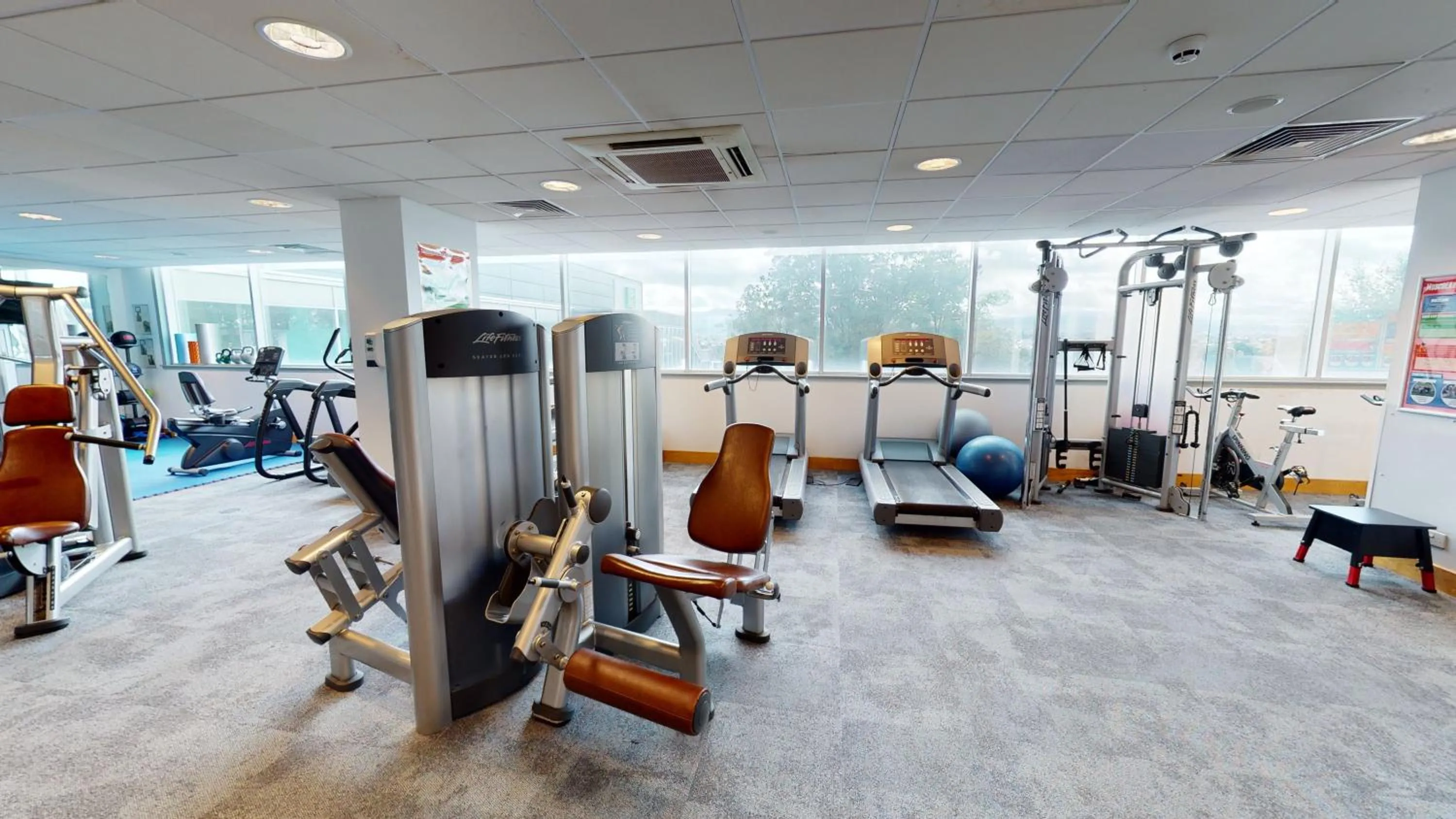 Sports in Holiday Inn Edinburgh Zoo by IHG