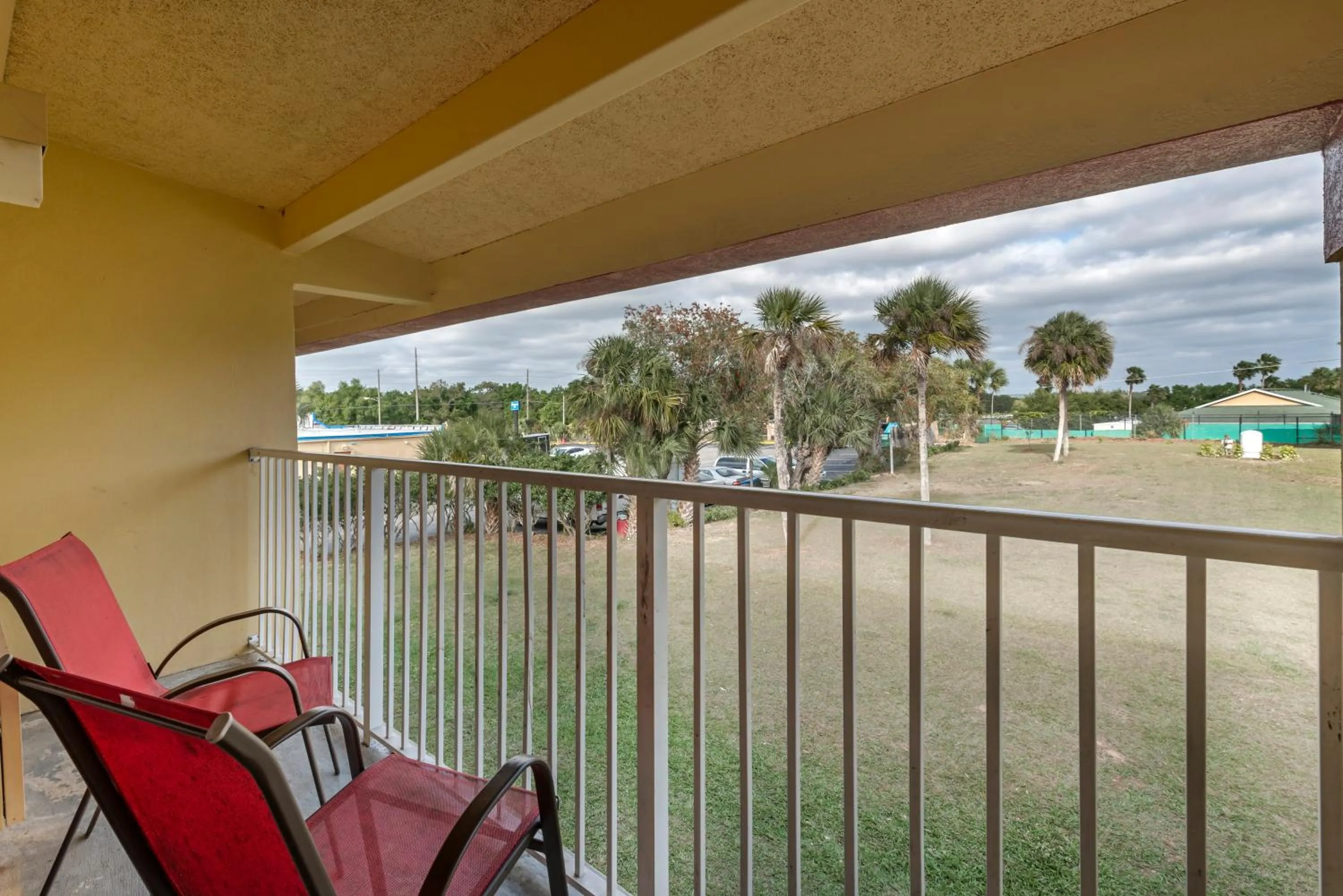Balcony/Terrace in Rodeway Inn Clermont North