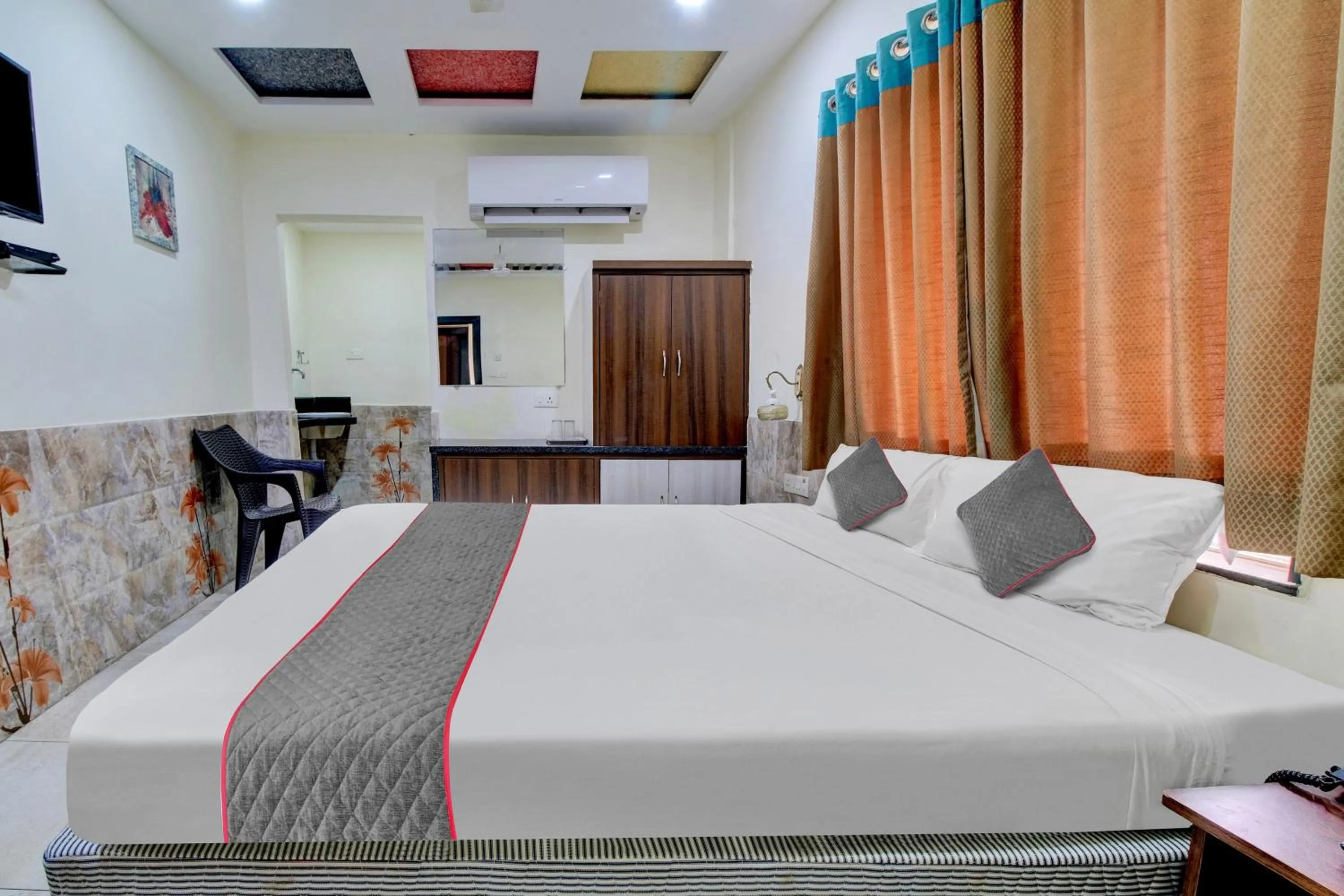 Bedroom in Hotel O Jaya Fortune