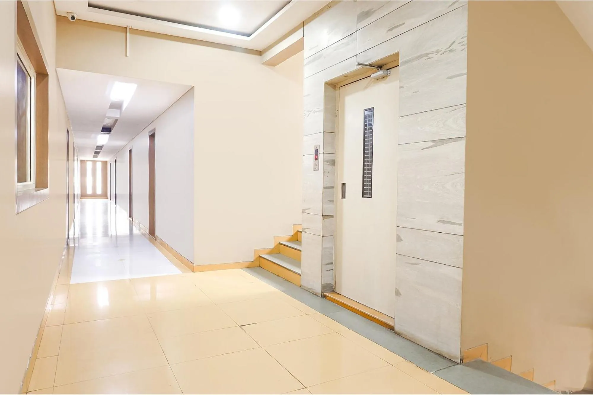 Lobby or reception in FabHotel Classic Executive - Nr Sasvad Road Railway Station