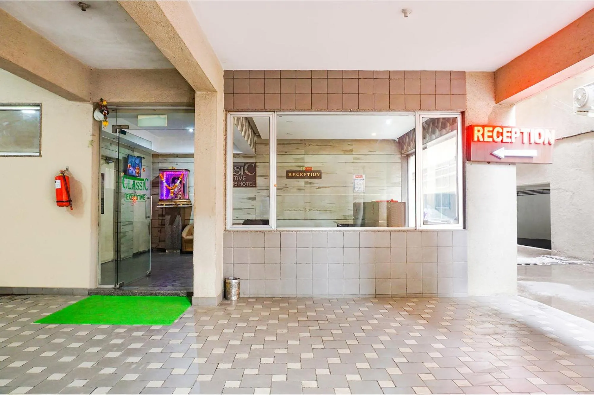 Lobby or reception in FabHotel Classic Executive - Nr Sasvad Road Railway Station