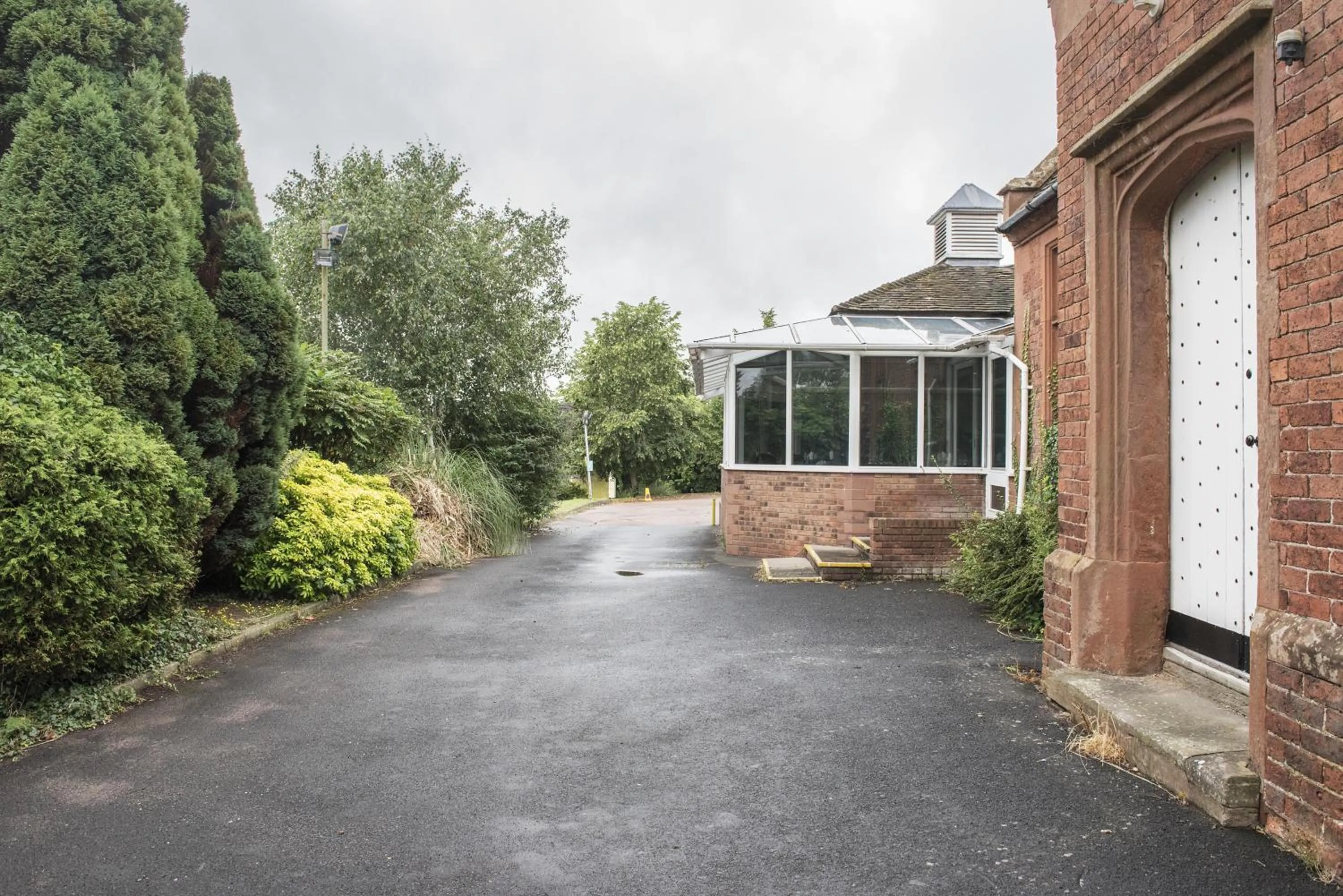 Property building in Himley Country Hotel