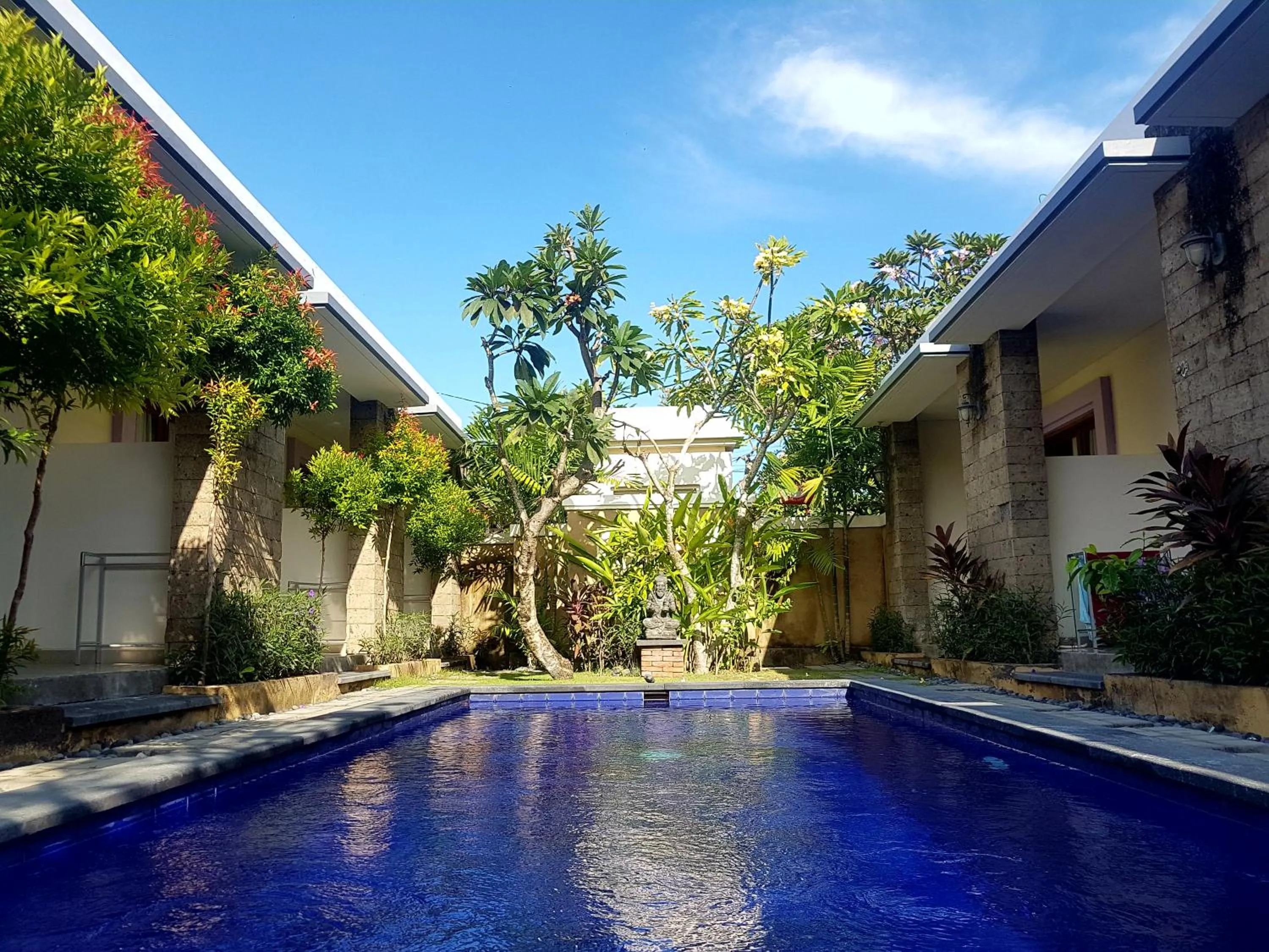 Swimming pool in Ayu Love & Harmony Guest House