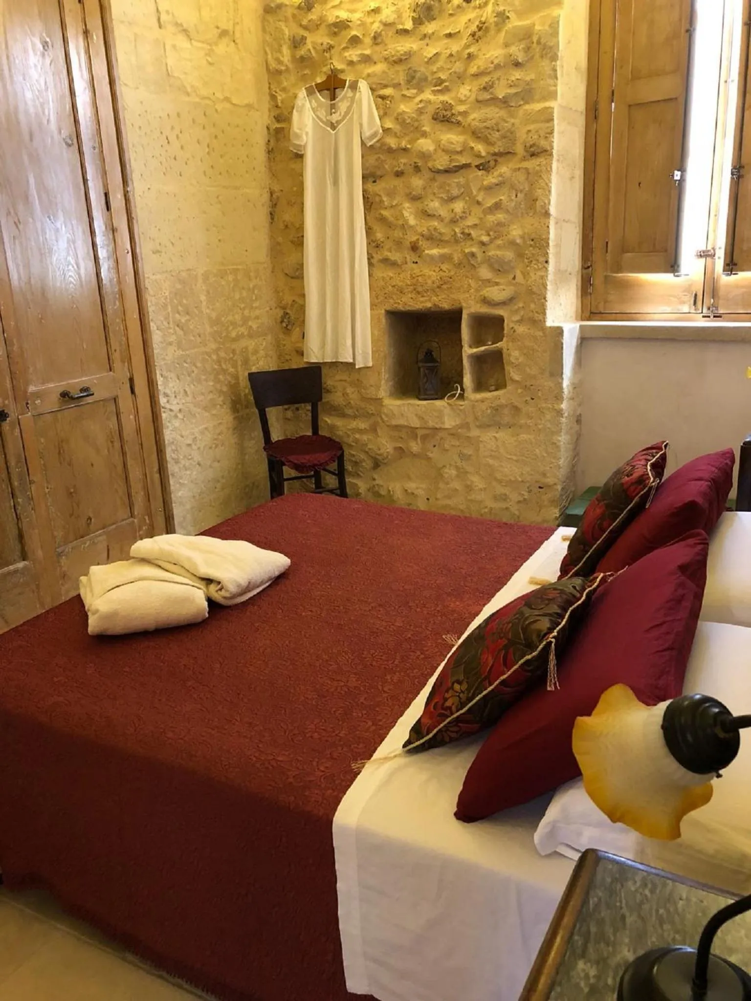 Bedroom, Bed in Borgoincorte