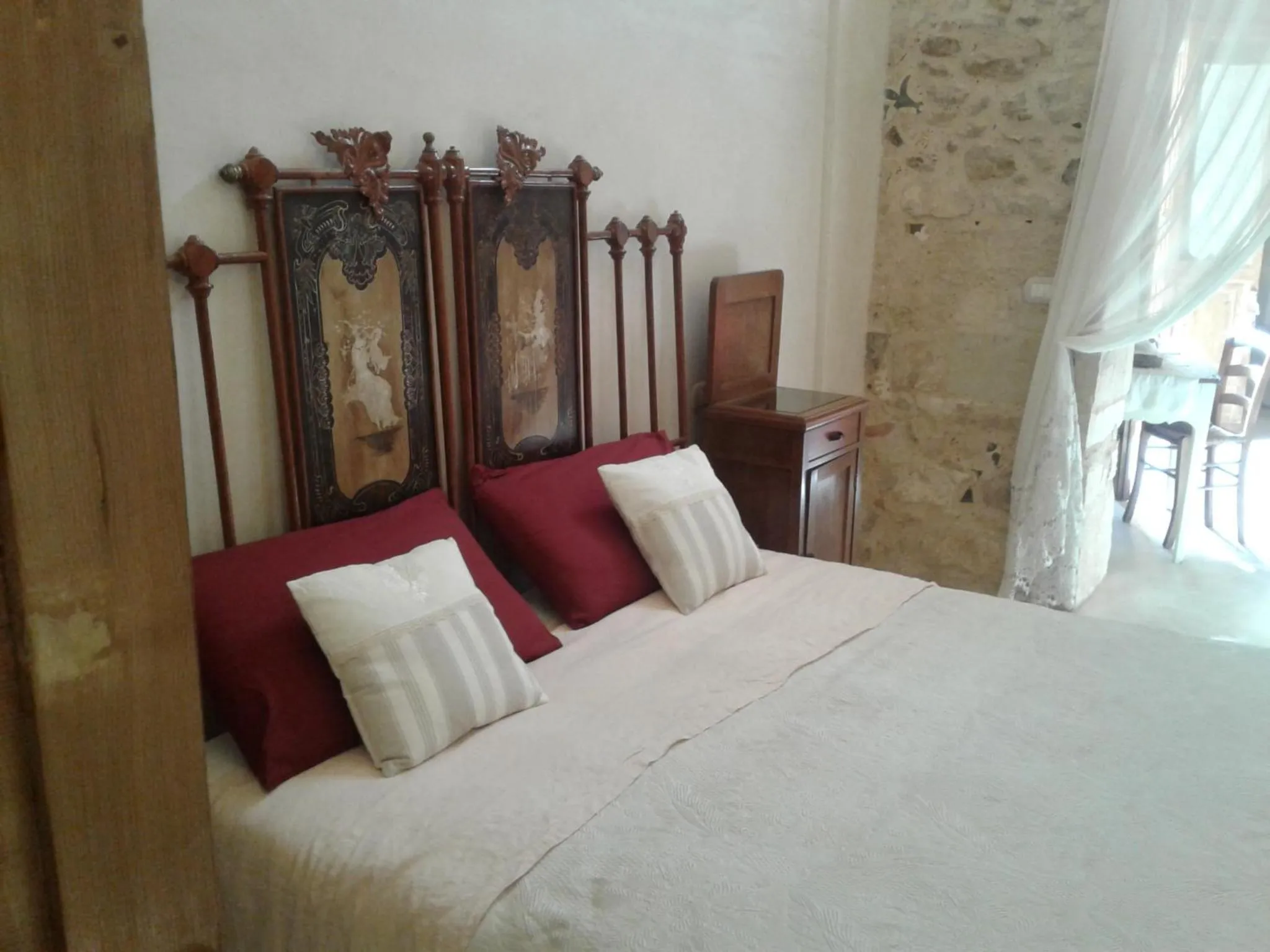 Bedroom, Bed in Borgoincorte
