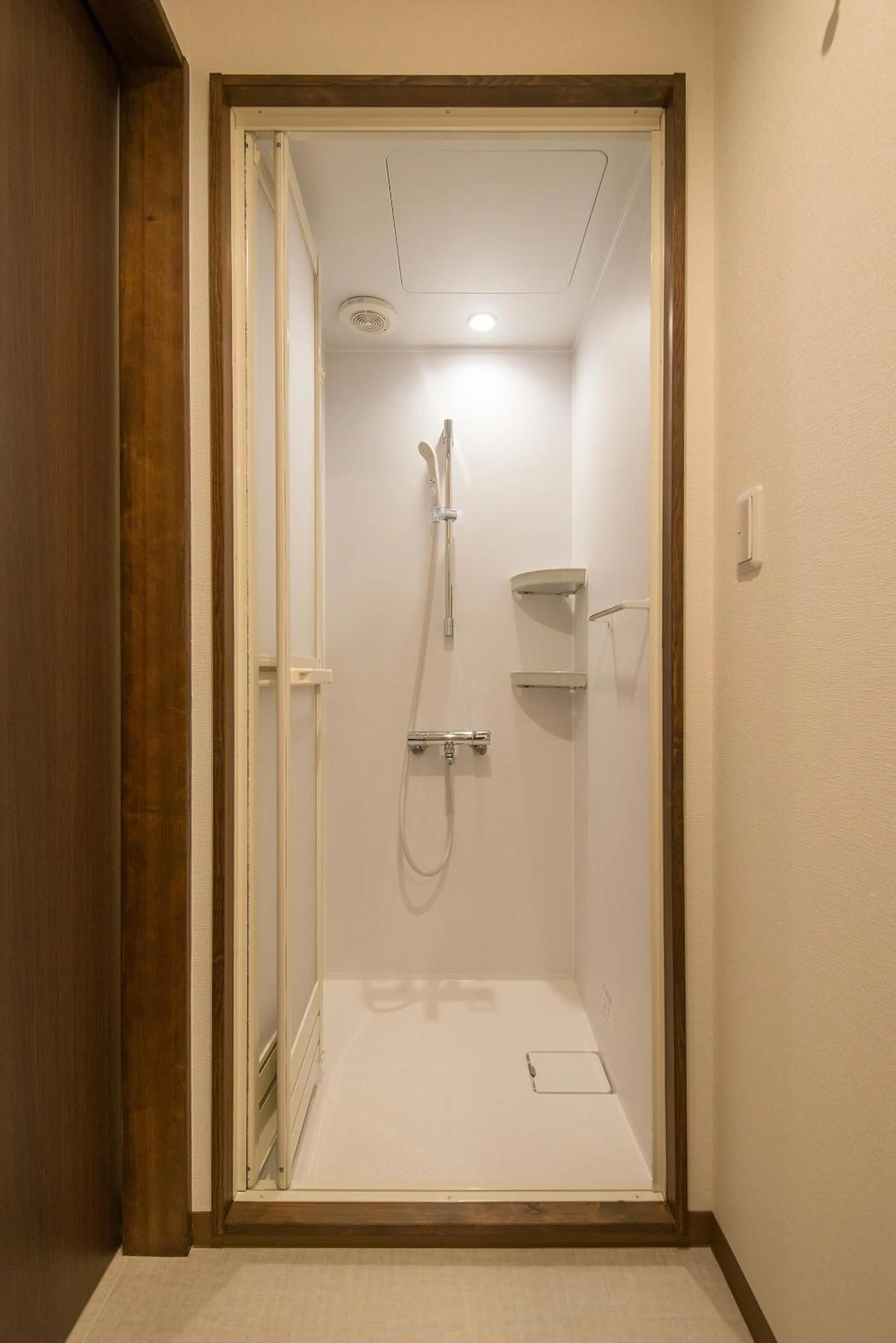 Shower in New Welcity Yugawara