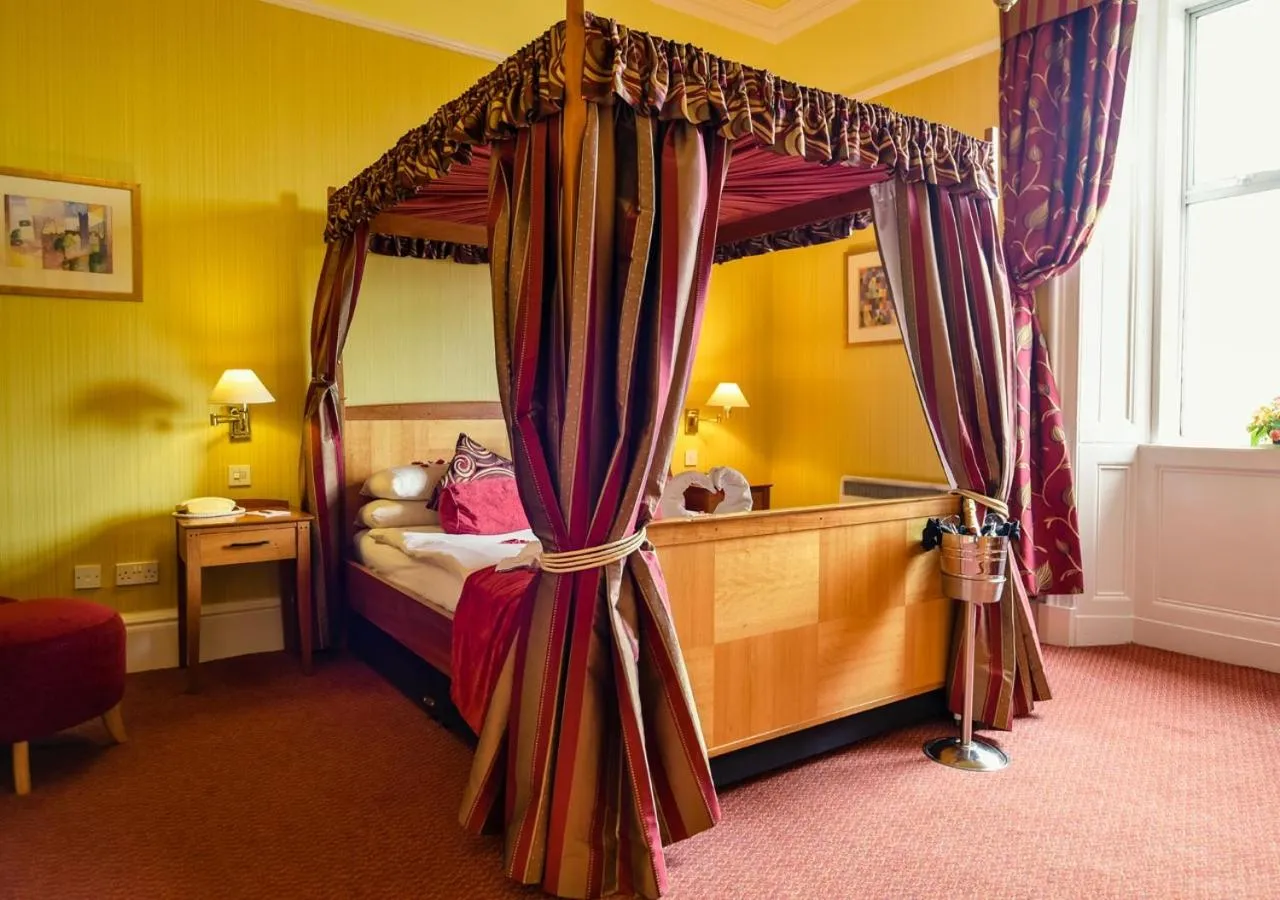 Bedroom, Bed in Cairndale Hotel & Spa