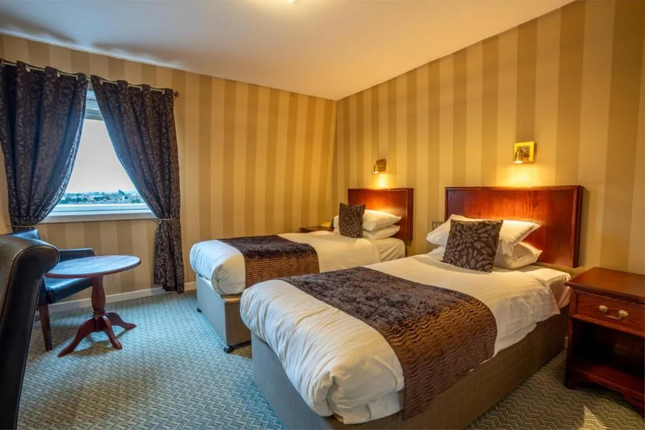 Bed in Cairndale Hotel & Spa