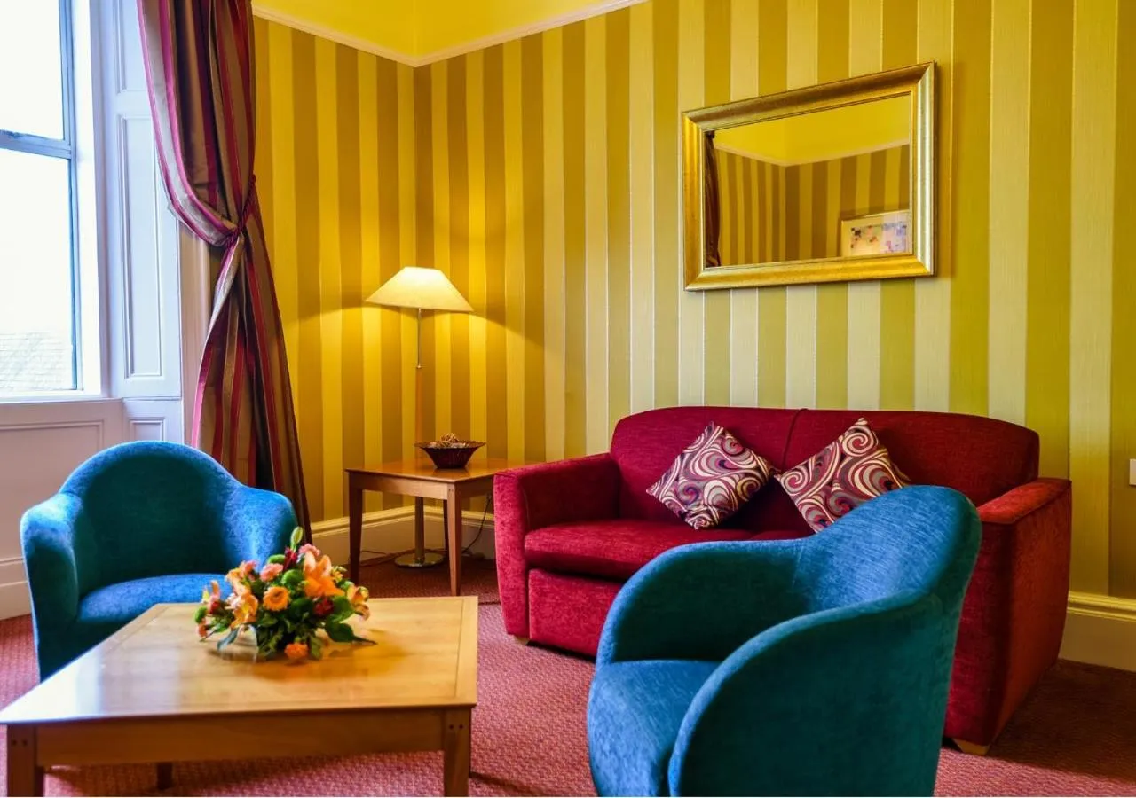 Living room in Cairndale Hotel & Spa