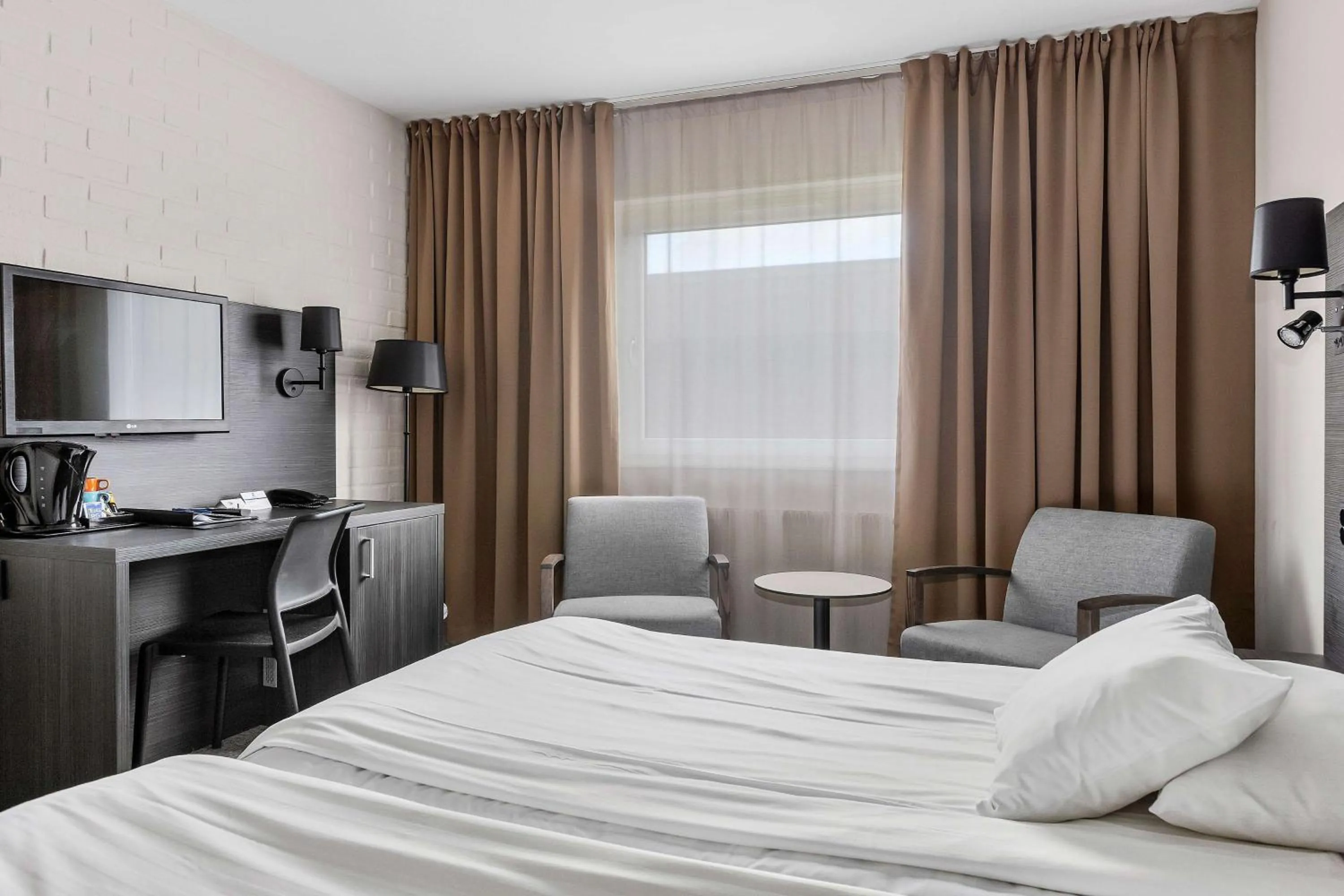 Bedroom, Bed in Best Western Hotel Scheele