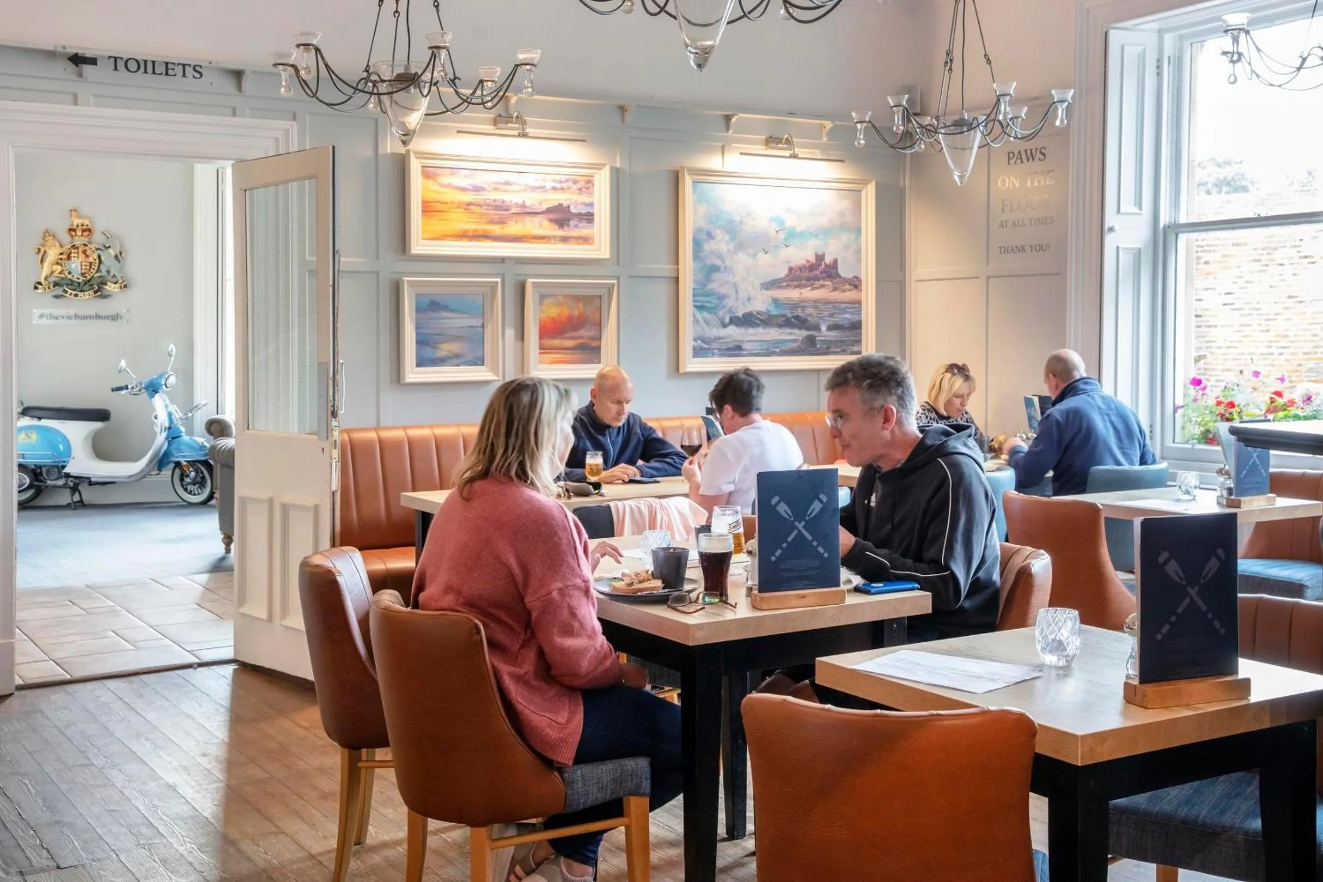 Restaurant/places to eat in The Victoria Hotel