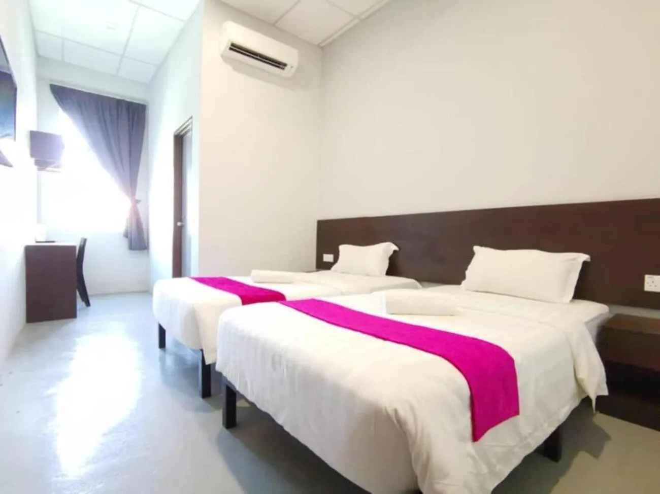 Bedroom, Bed in JQ BL Hotel, Ipoh