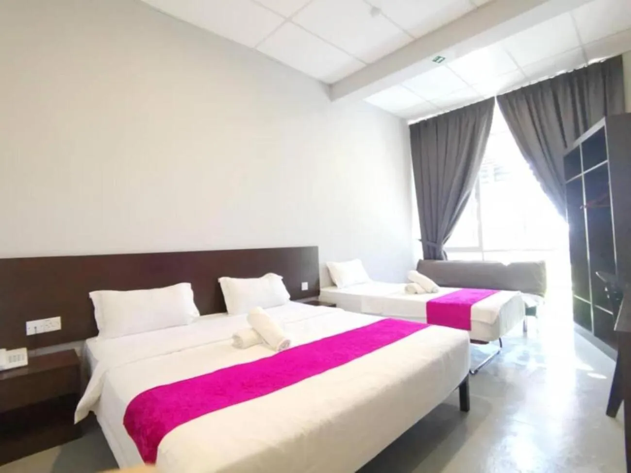 Bedroom, Bed in JQ BL Hotel, Ipoh