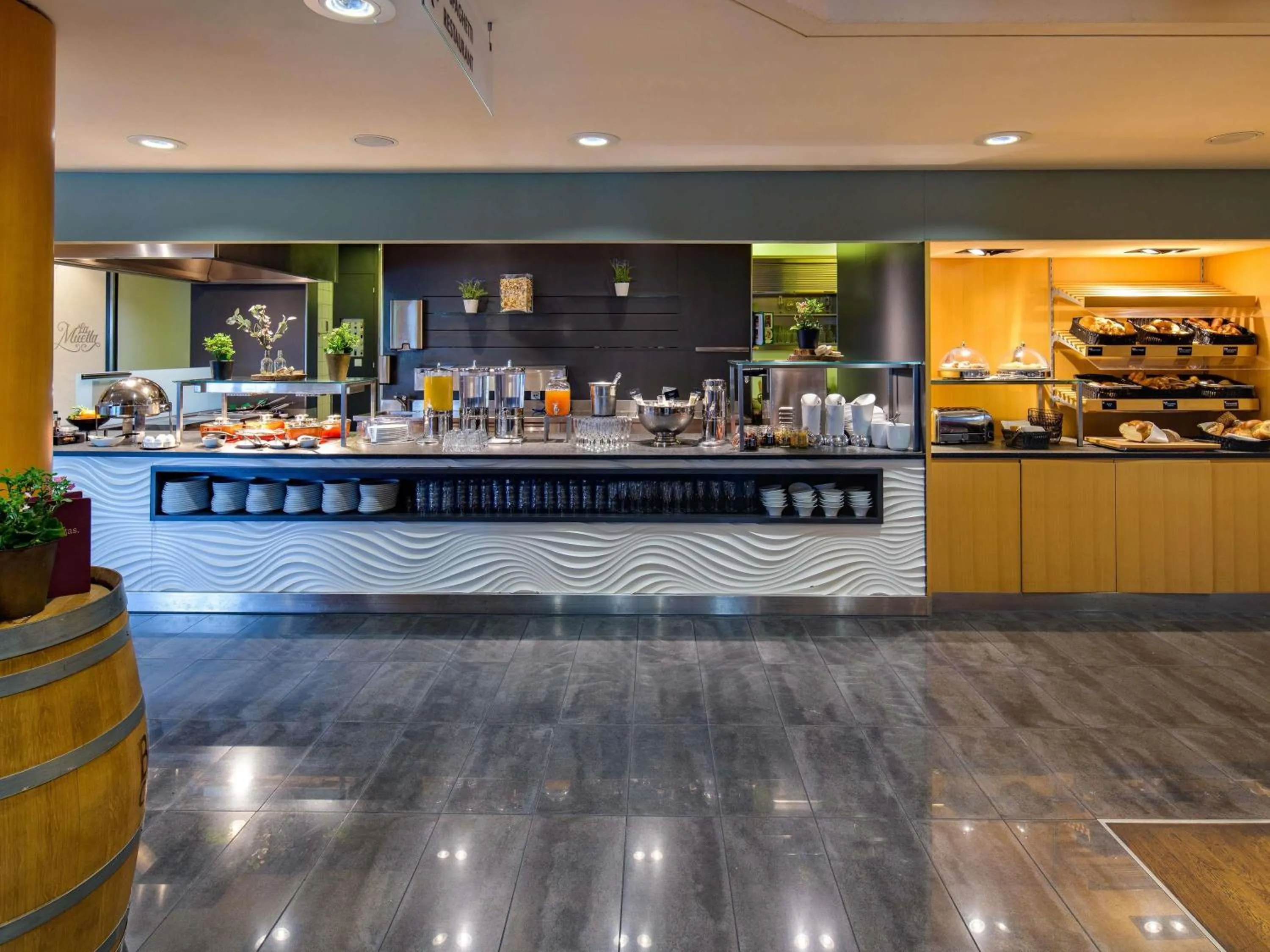 Breakfast in Mövenpick Hotel Egerkingen