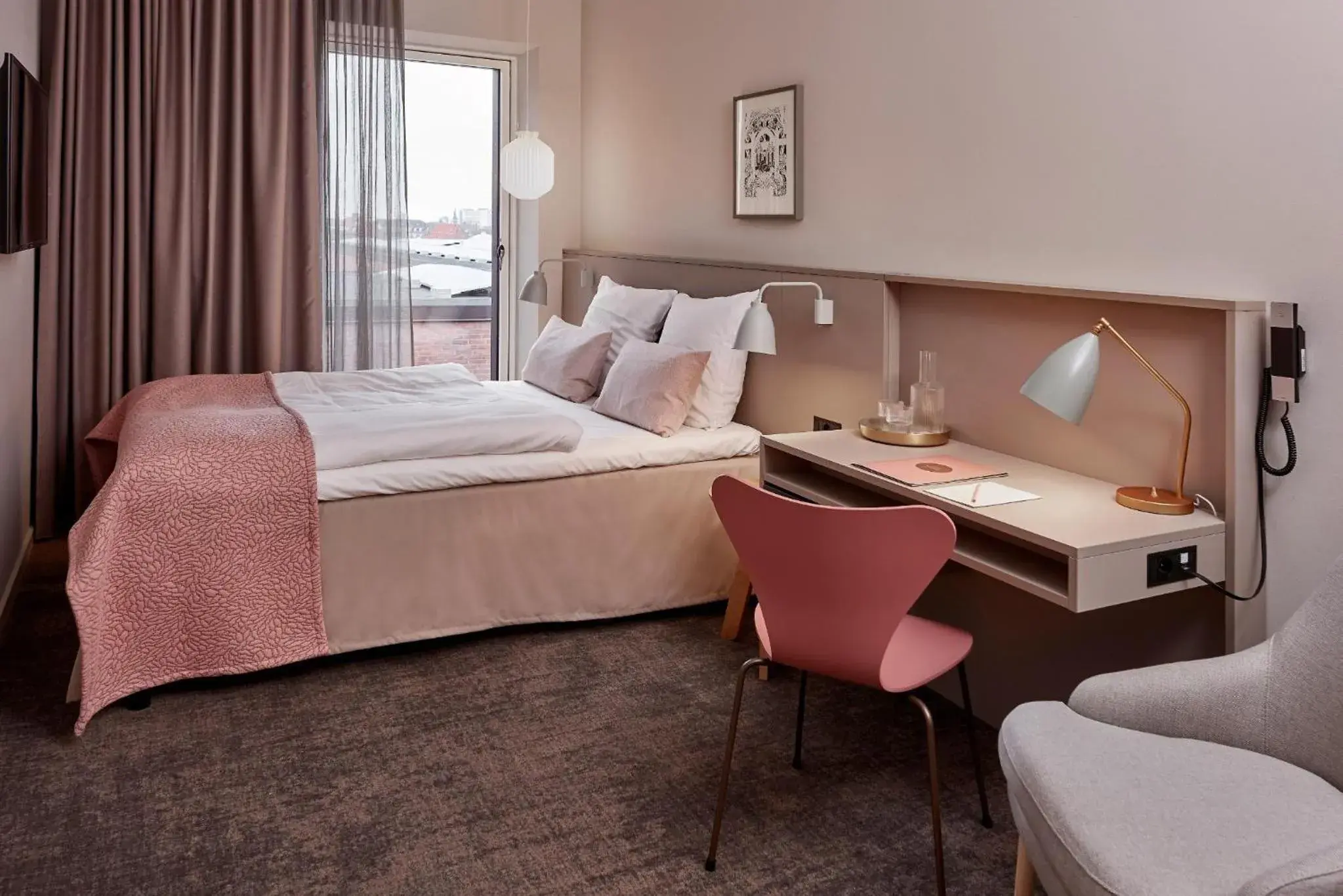 Standard Queen Room in Hotel Odeon Standard Queen Room in Hotel Odeon