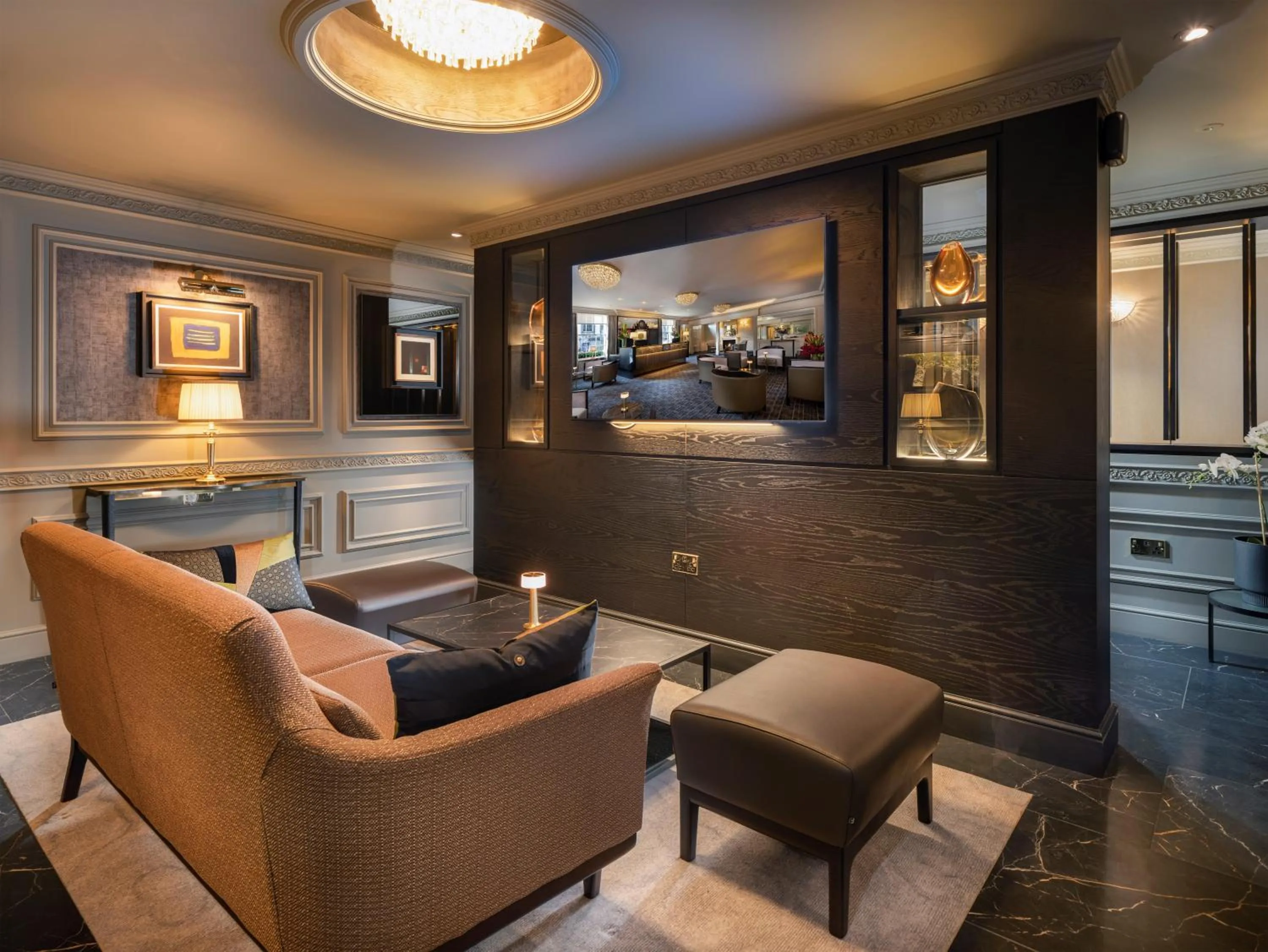 Property building in Cassidys Hotel