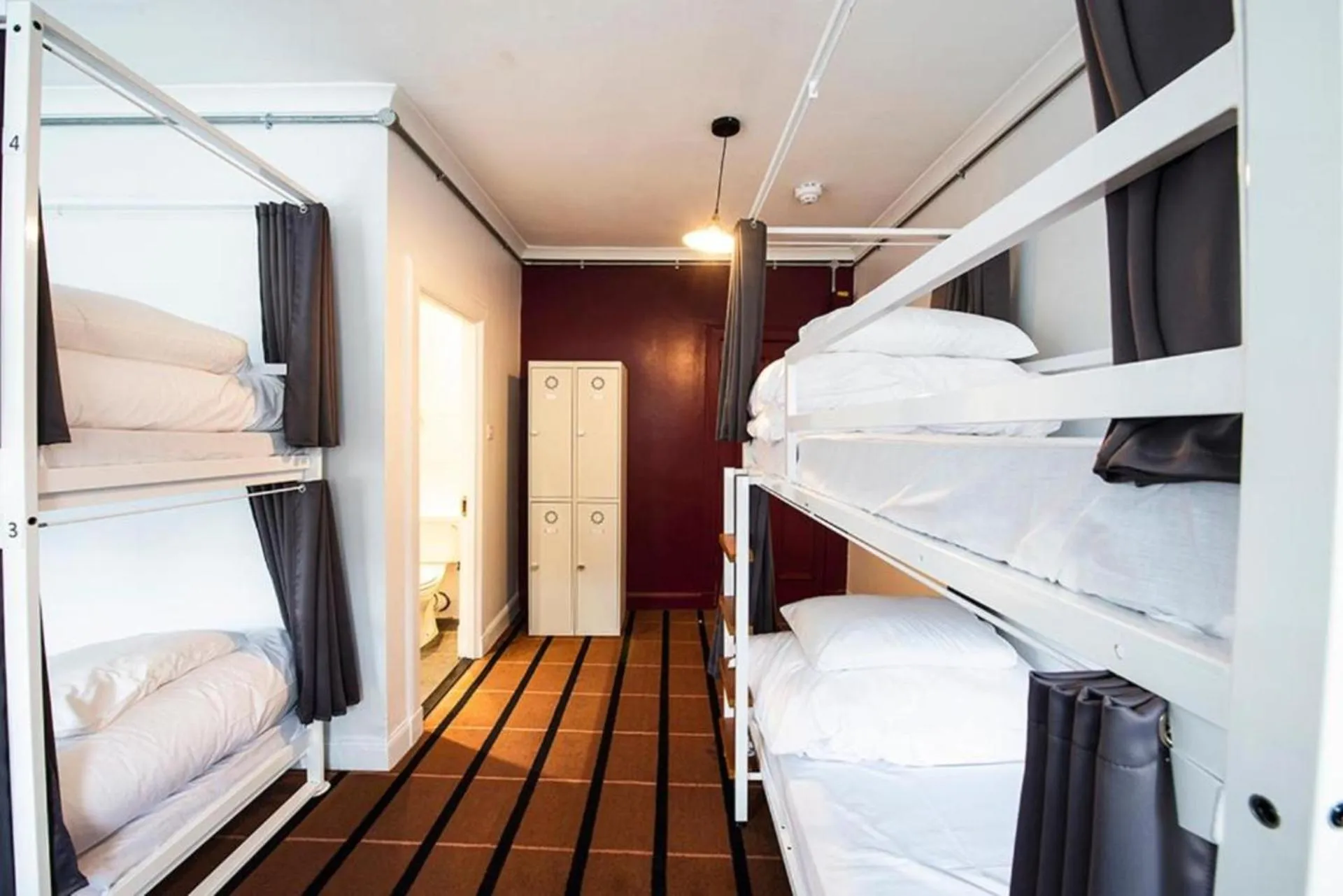 Bedroom, Bed in Safestay Glasgow Charing Cross