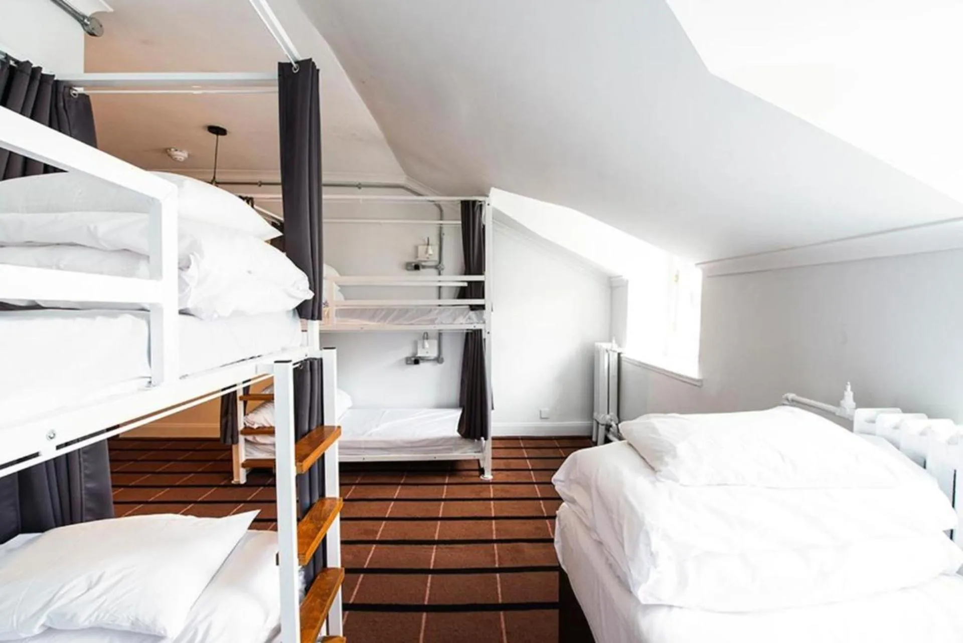 Bedroom, Bed in Safestay Glasgow Charing Cross