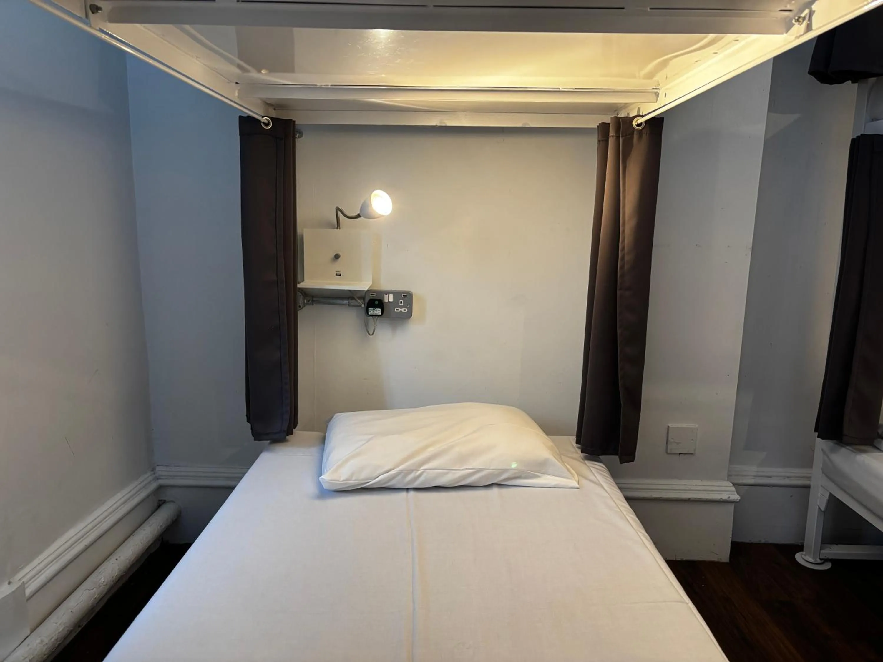 bunk bed, Bed in Safestay Glasgow Charing Cross