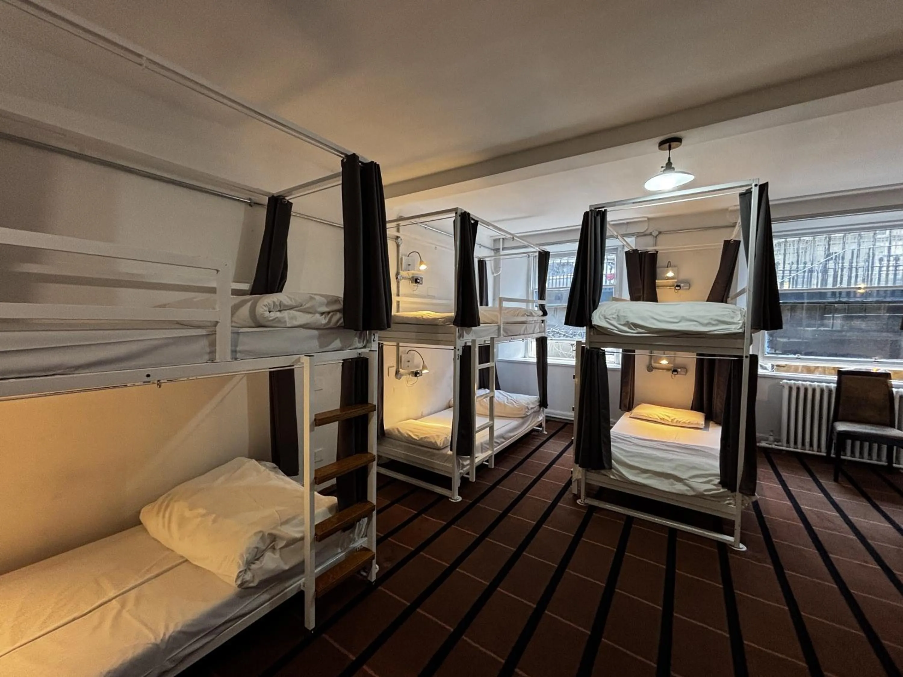 Bedroom, Bed in Safestay Glasgow Charing Cross