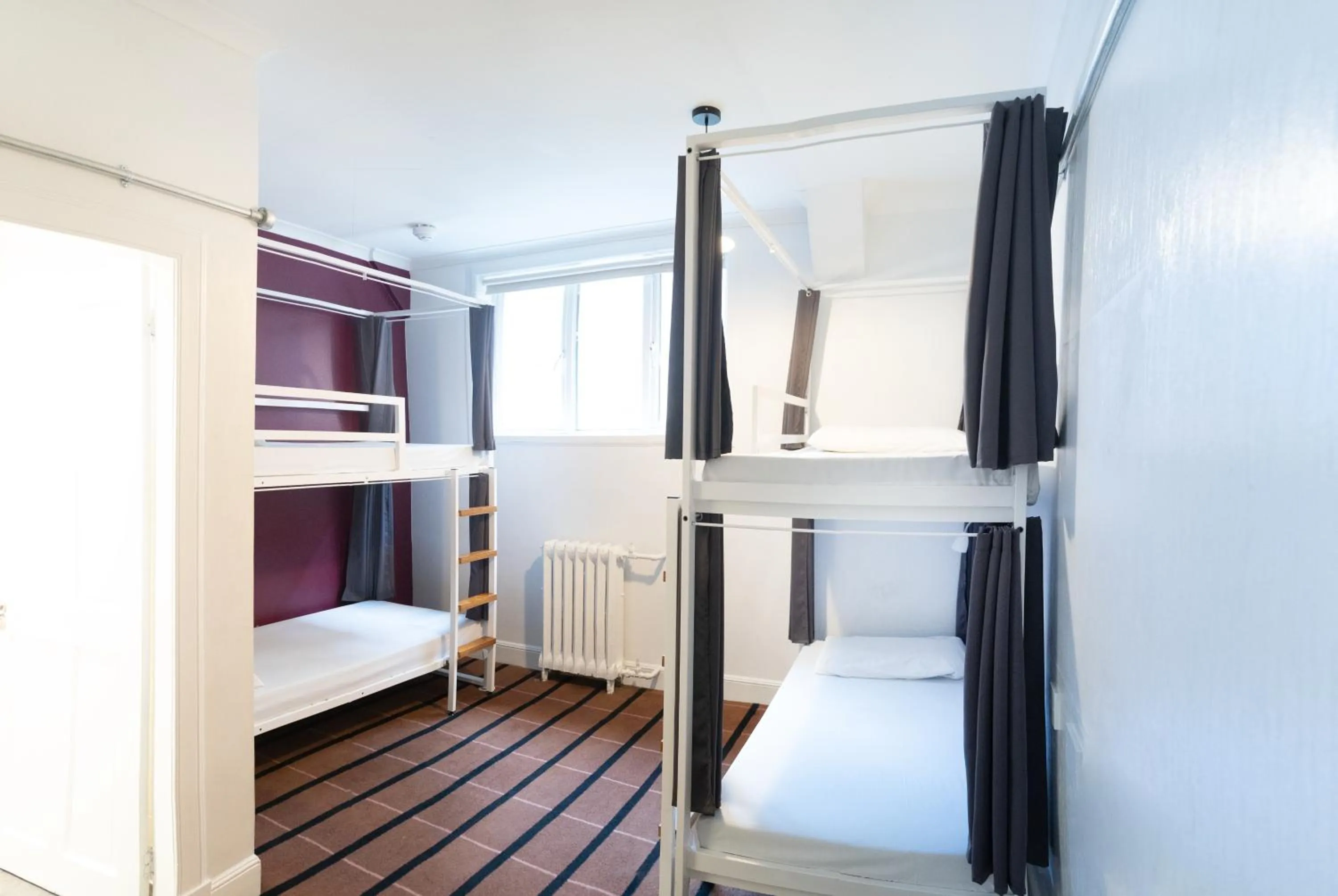 Bedroom, Bed in Safestay Glasgow Charing Cross