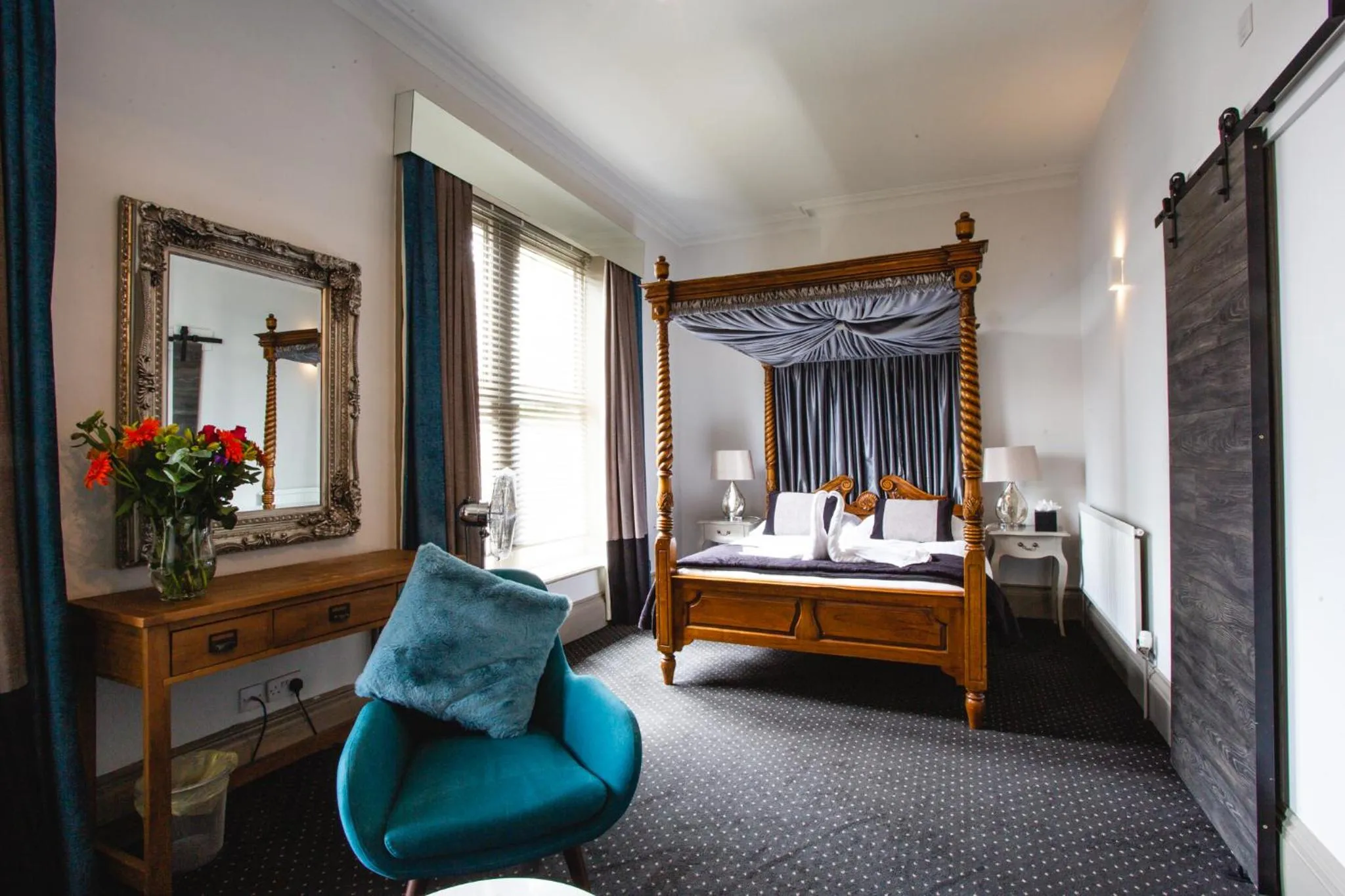 Bed in Herriots Hotel