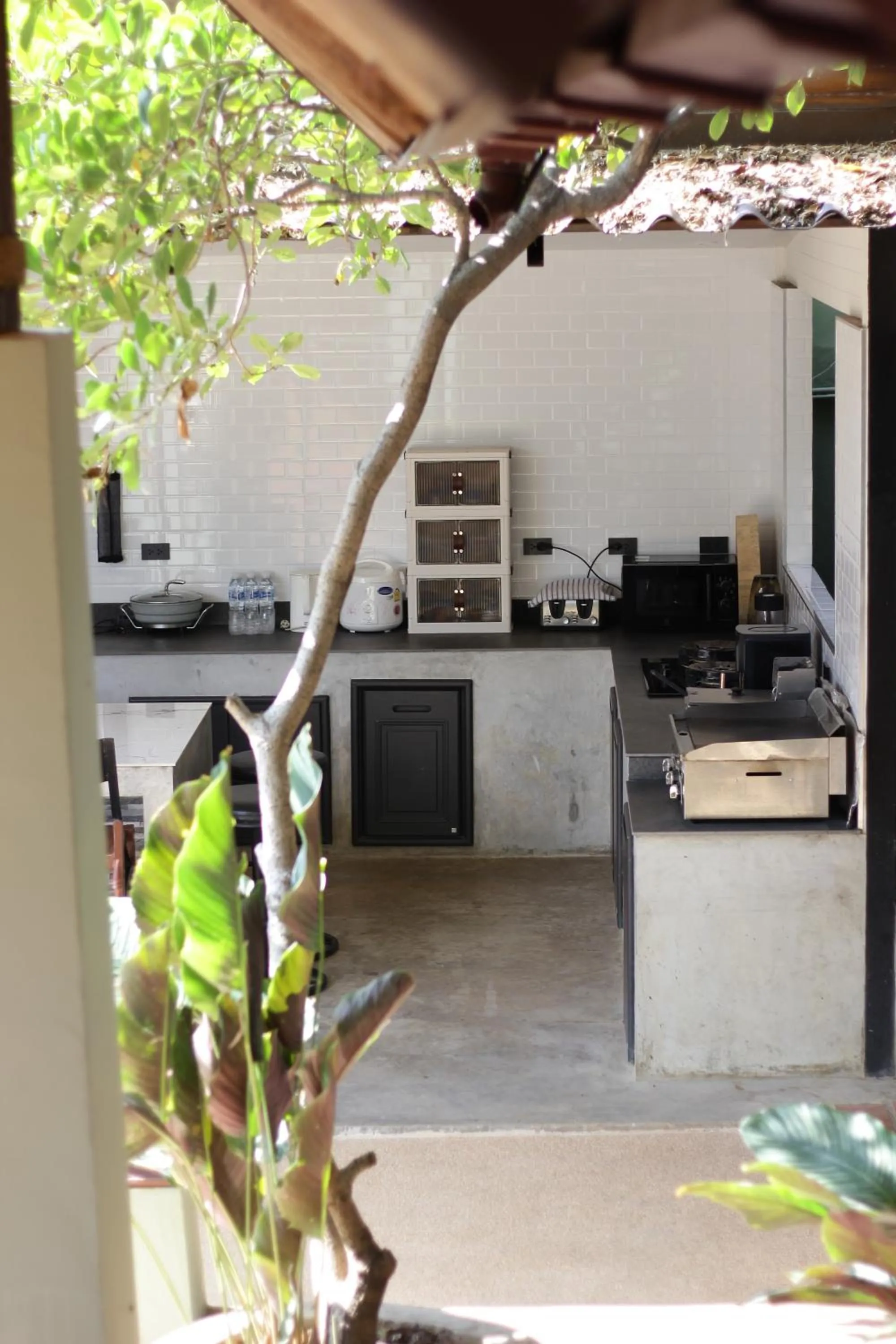 BBQ facilities in Tolani Riverside Villa