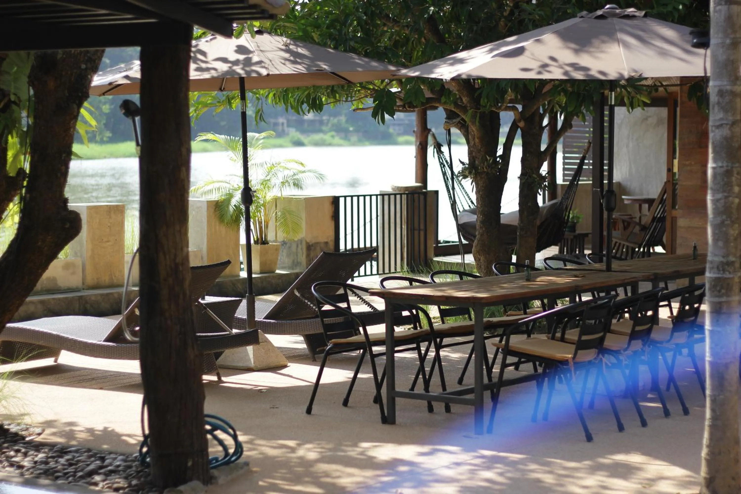 Restaurant/places to eat in Tolani Riverside Villa