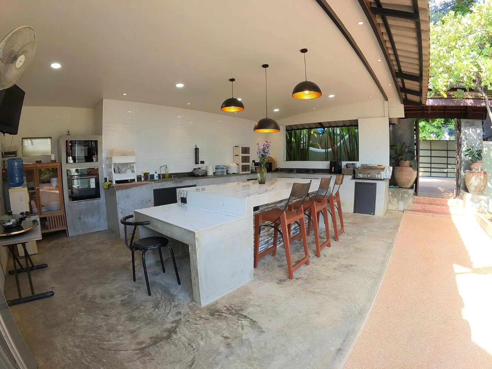 Kitchen or kitchenette in Tolani Riverside Villa