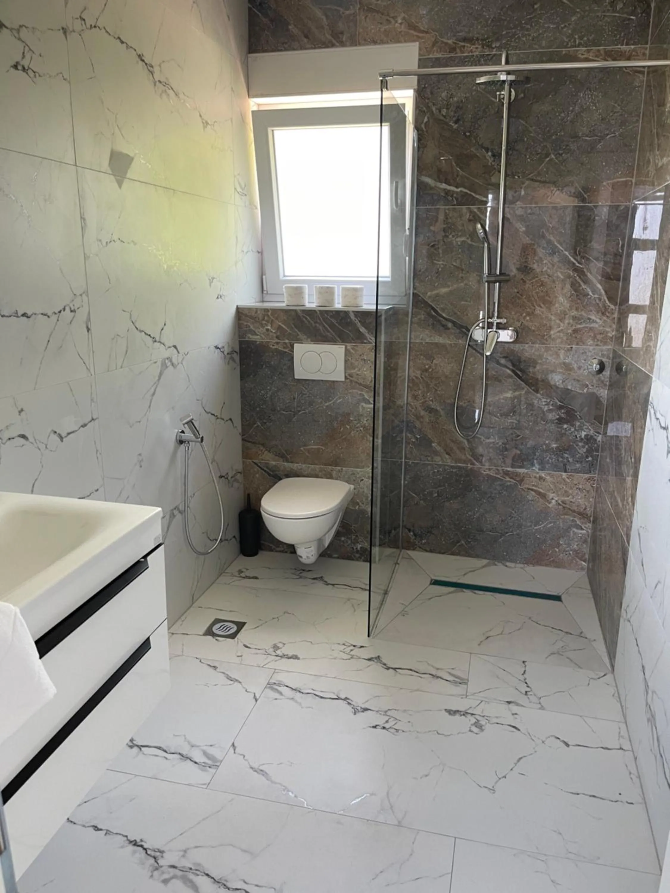 Shower in Apartment Vila Tara