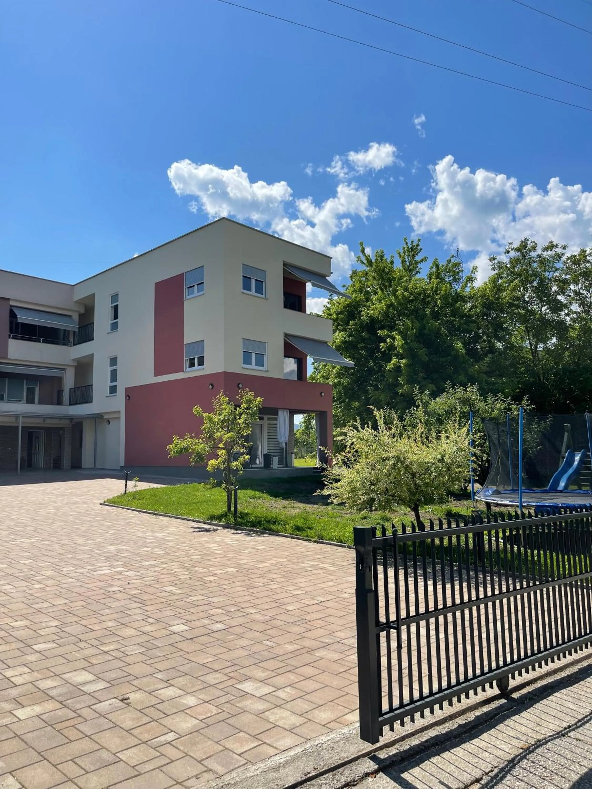 Property building in Apartment Vila Tara