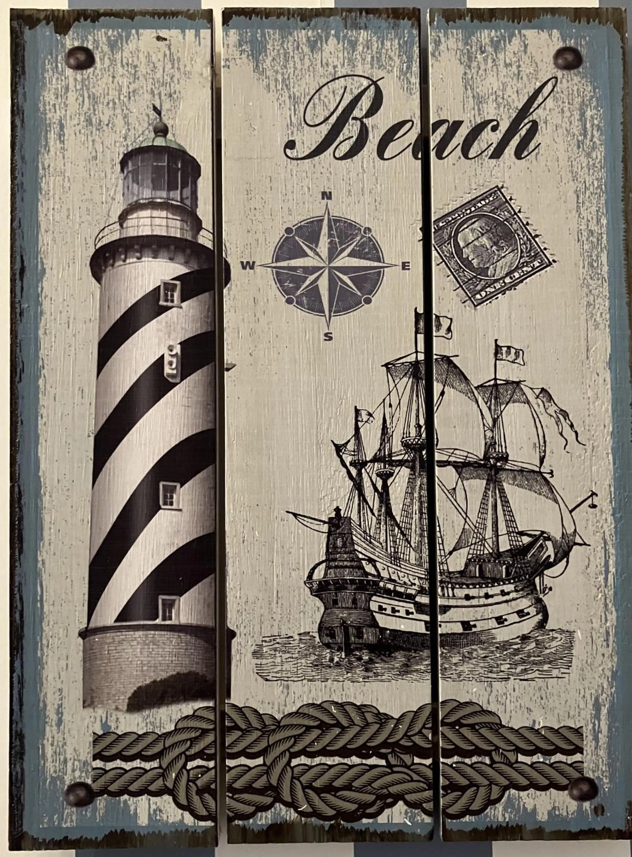 Decorative detail in Hôtel de la Côte Fleurie