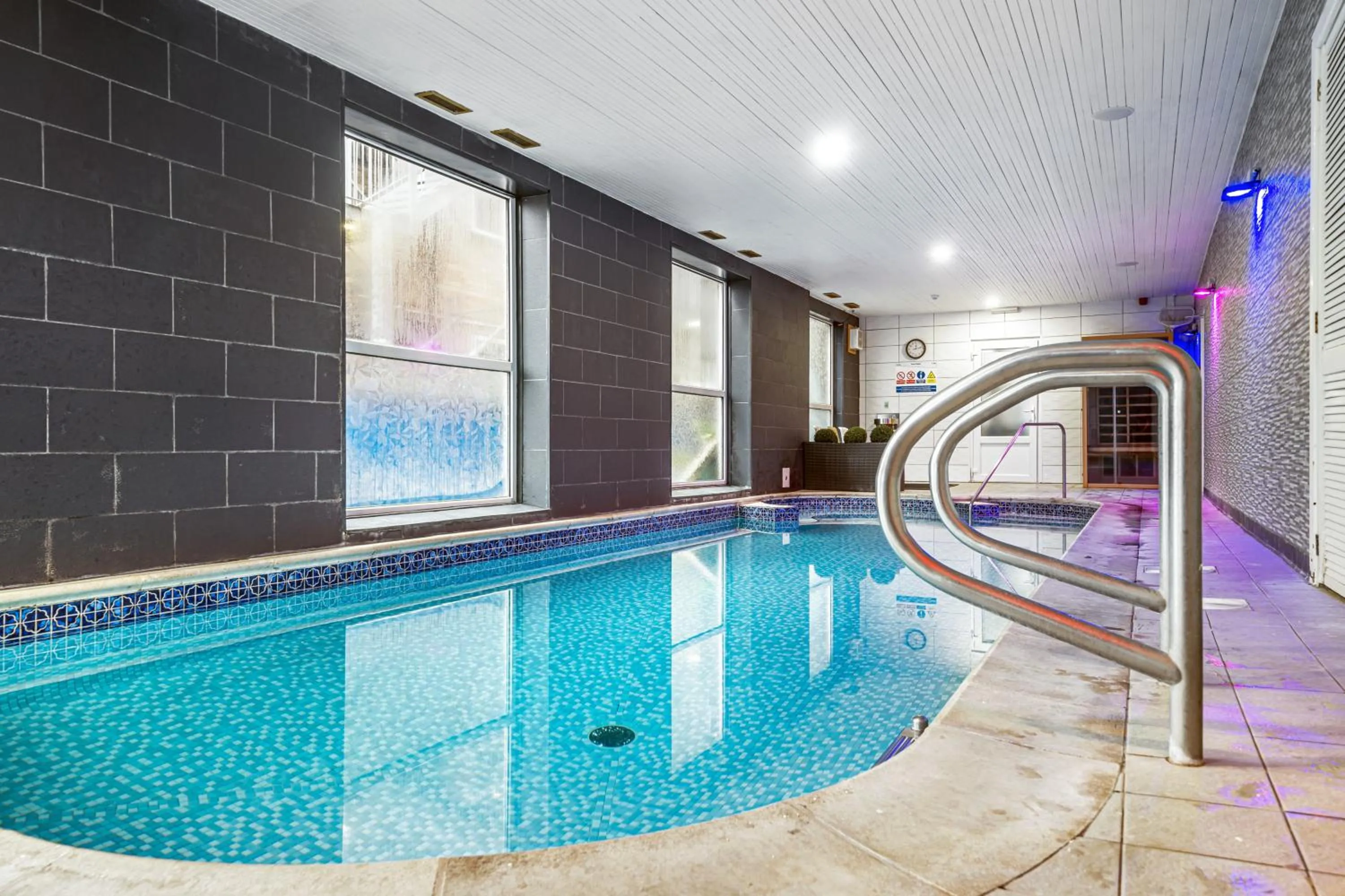 Swimming pool in Bluewaters Hotel Blackpool