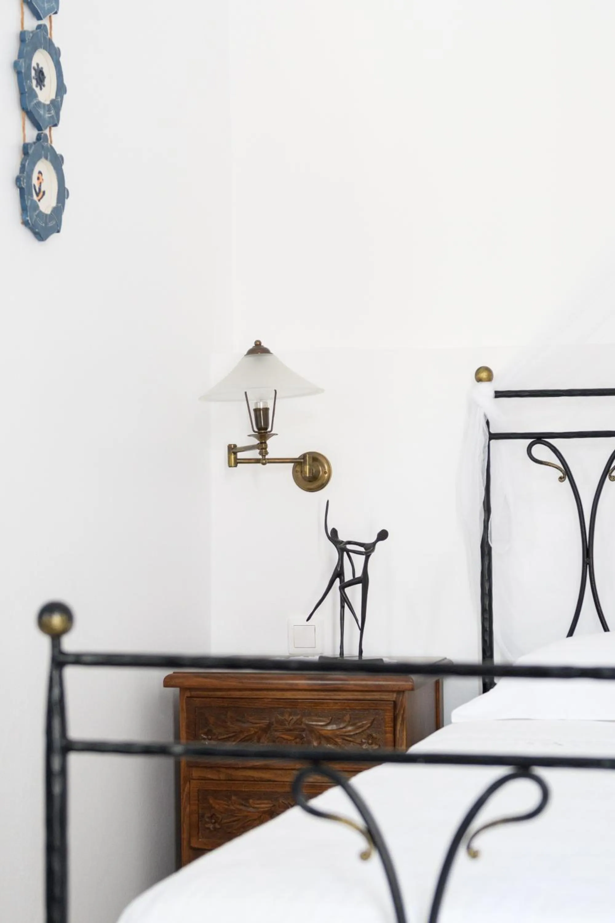 Decorative detail, Bed in Villa Notos