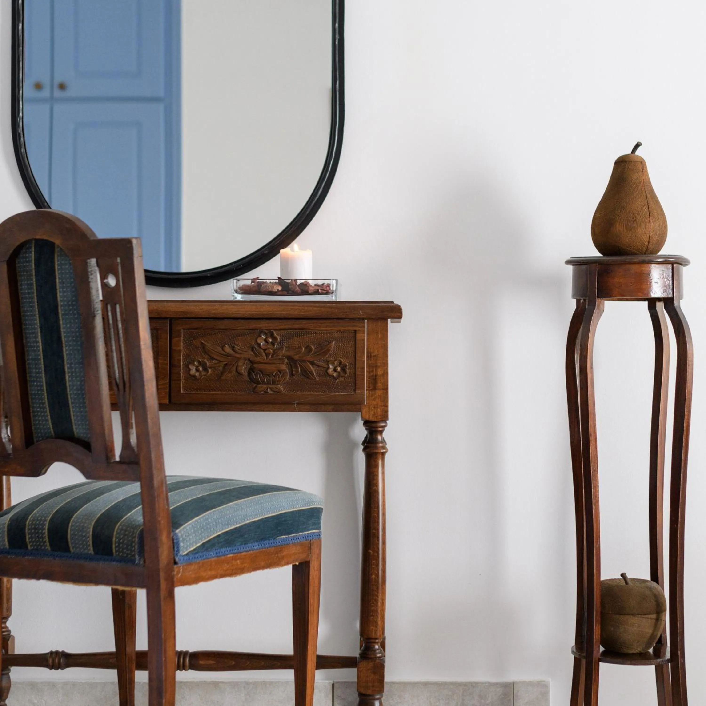 Decorative detail in Villa Notos