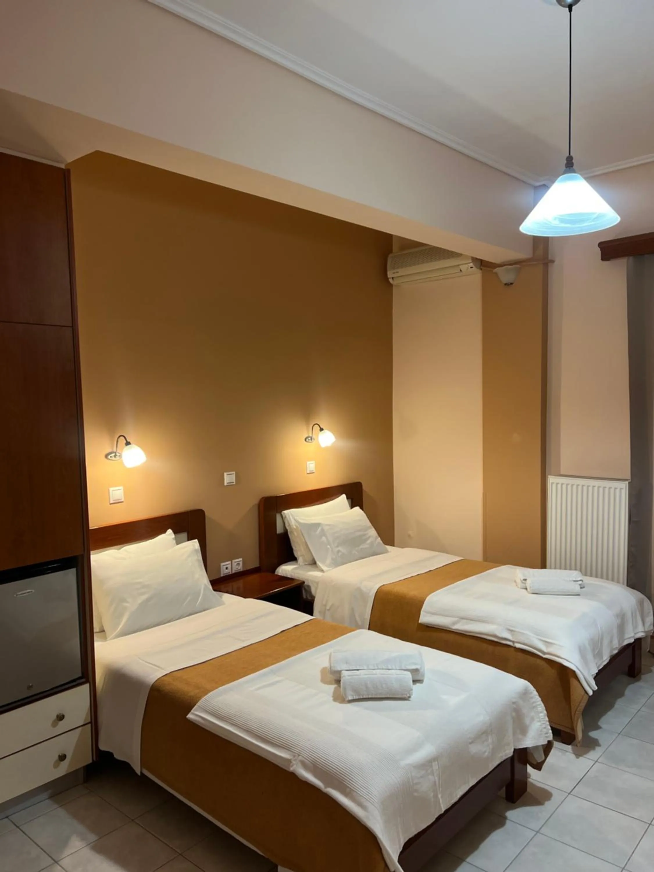 Bed in Hotel Nevada Kalamata